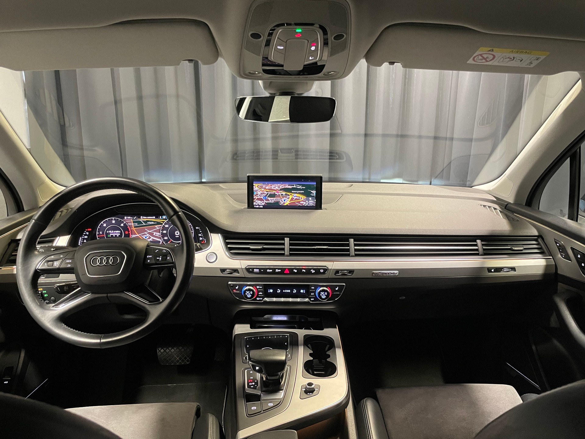 AUDI Q7 3.0 TDI quattro tiptronic S-line 7 Pl (39)-image-9