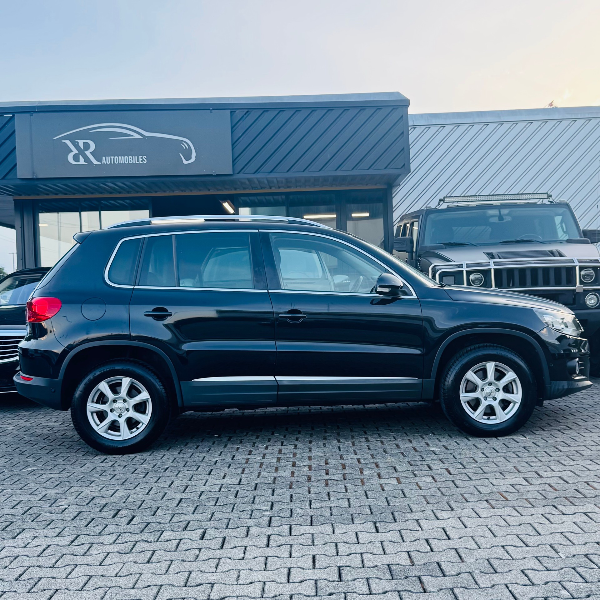 VW Tiguan 2.0 TSI Sport&Style 4Motion DSG-showroom-element-1