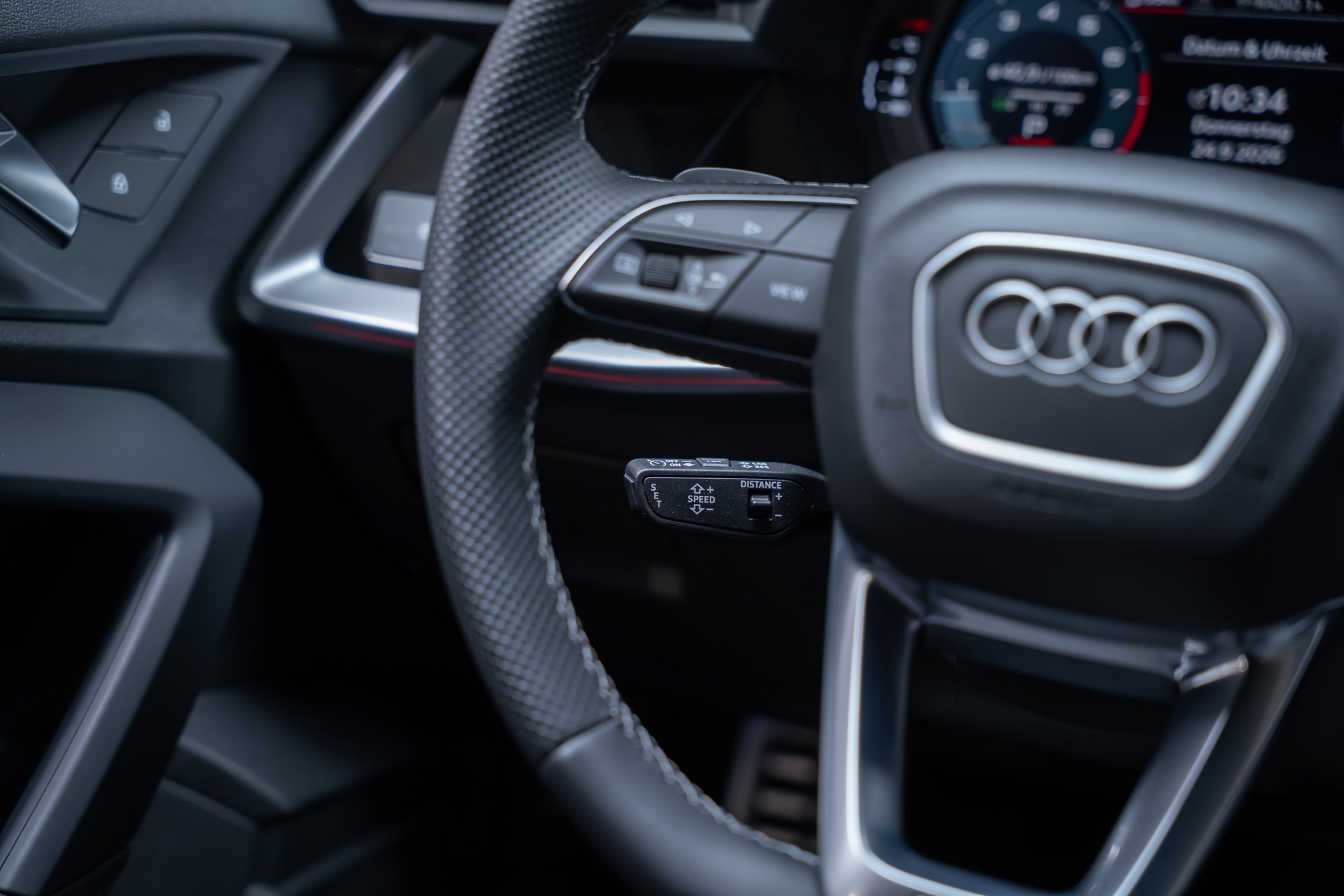 AUDI S3 Limousine 2.0 TFSI quattro S-Tronic / Rückfahrkamera / Ambientebeleuchtung / Tempomat-image-26