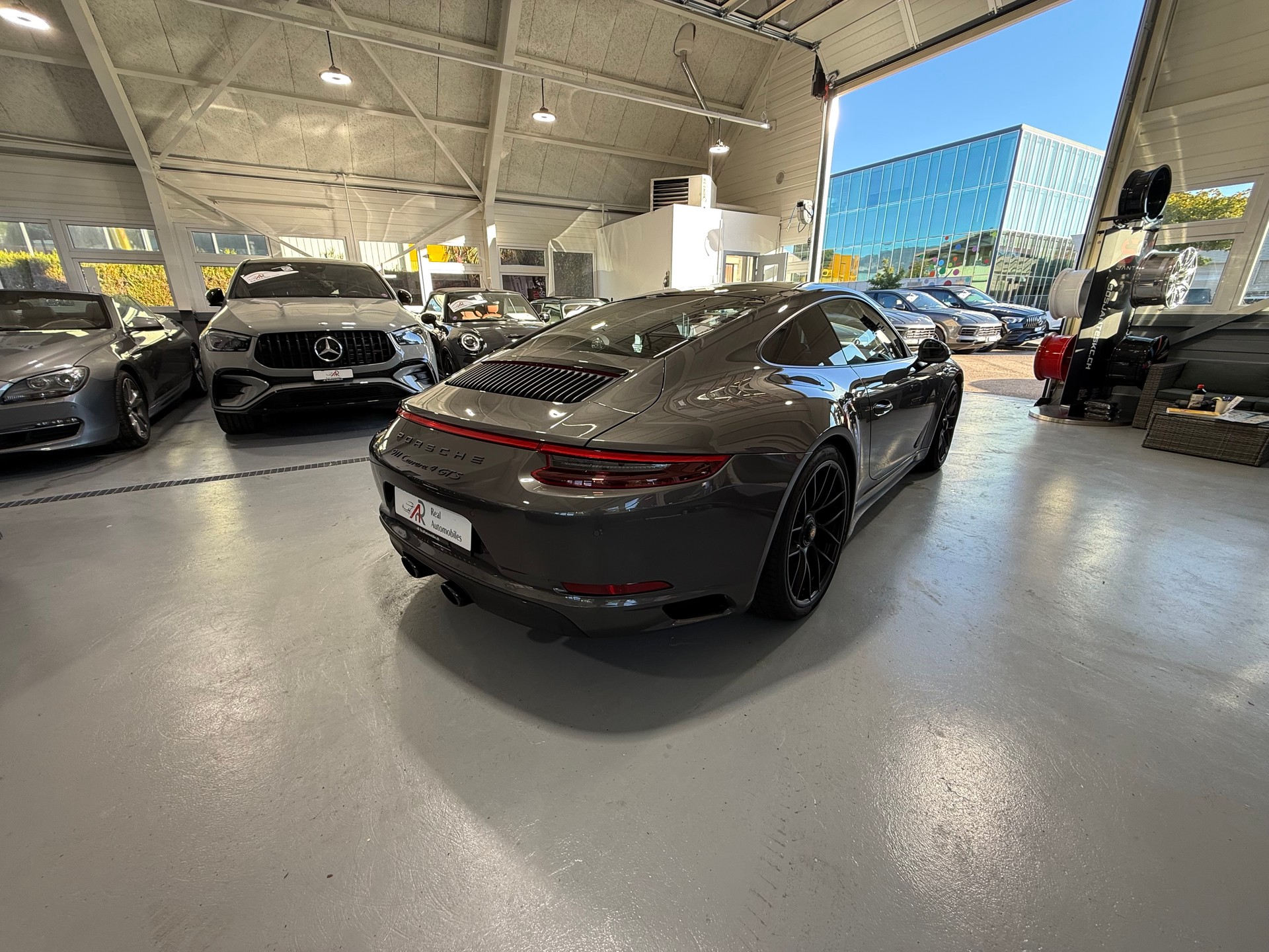 PORSCHE 911 Carrera 4 GTS PDK 991.2.-image-4