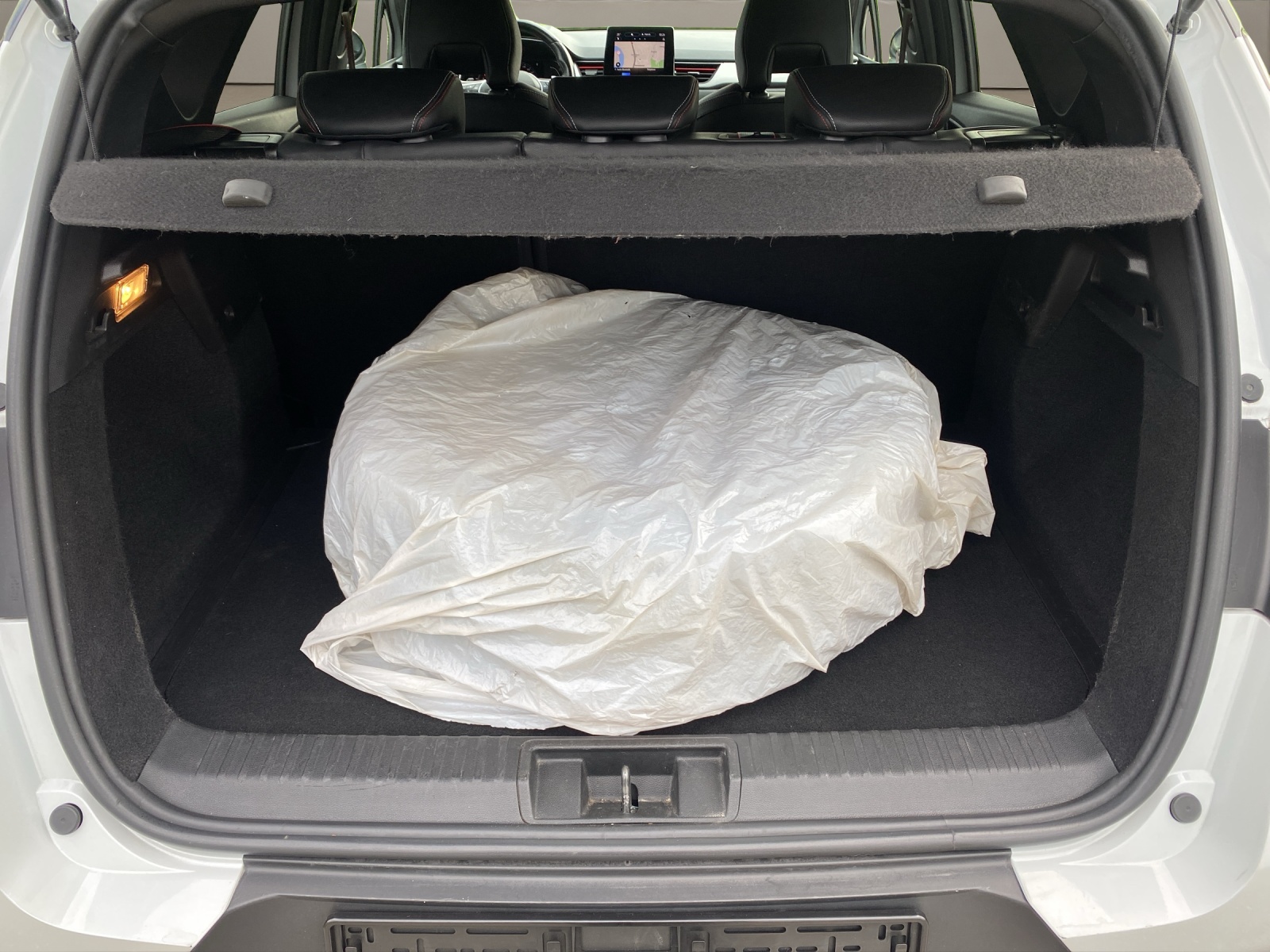 RENAULT Captur 1.3 TCe EDC R.S.Line-image-12