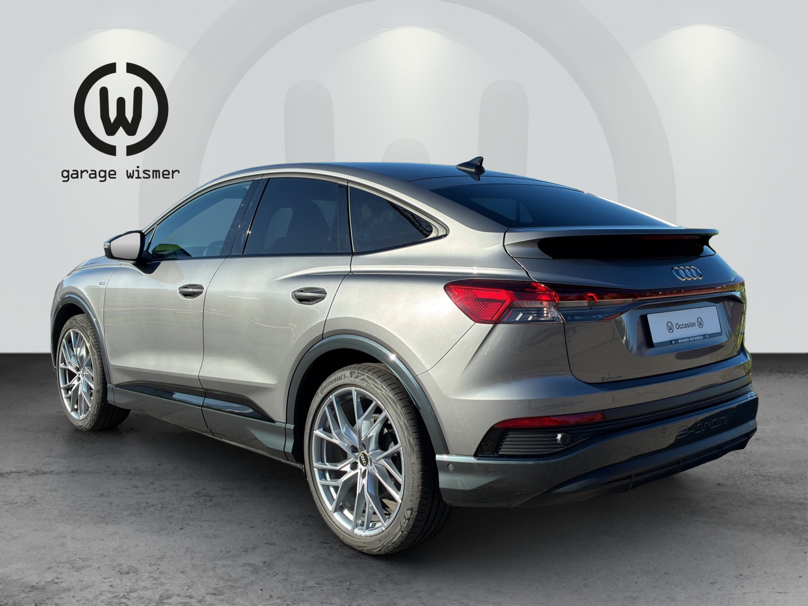 AUDI Q4 Sportback e-tron 50 quattro-showroom-element-2
