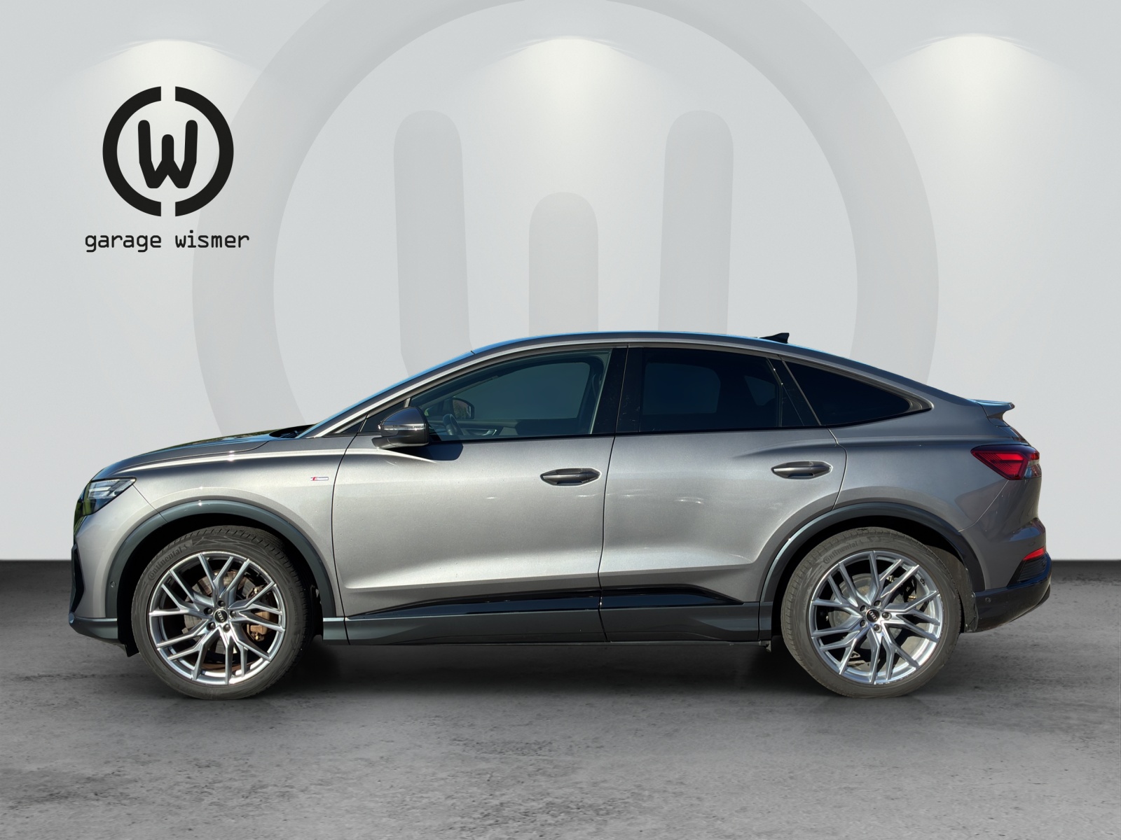 AUDI Q4 Sportback e-tron 50 quattro-showroom-element-1