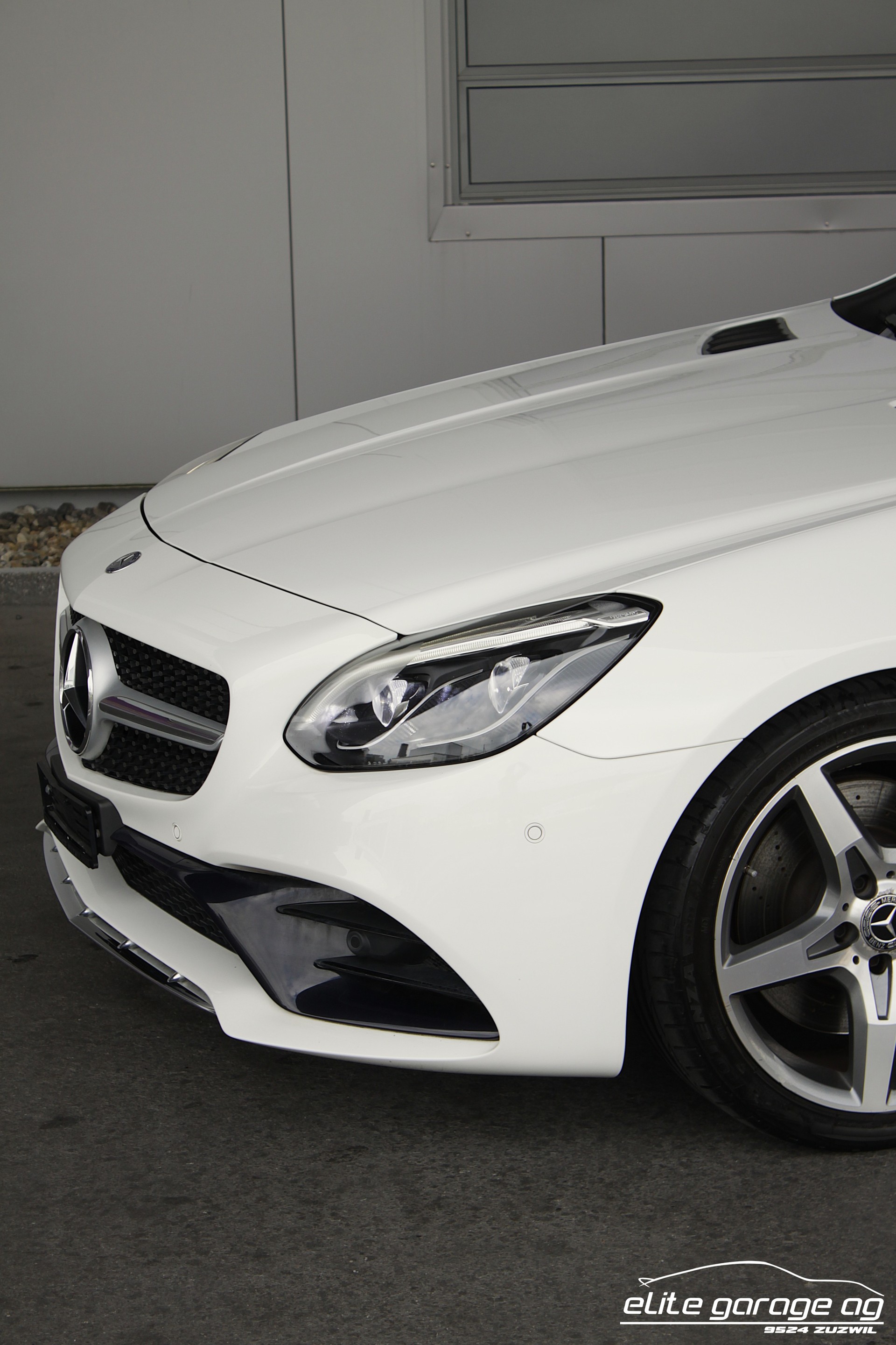 MERCEDES-BENZ SLC 300 AMG Line 9G-Tronic-image-11