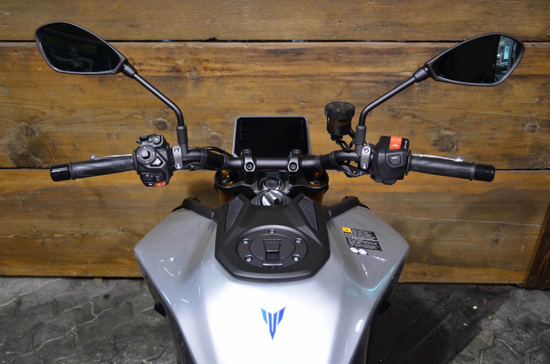 YAMAHA MT-09 SP ABS-image-2