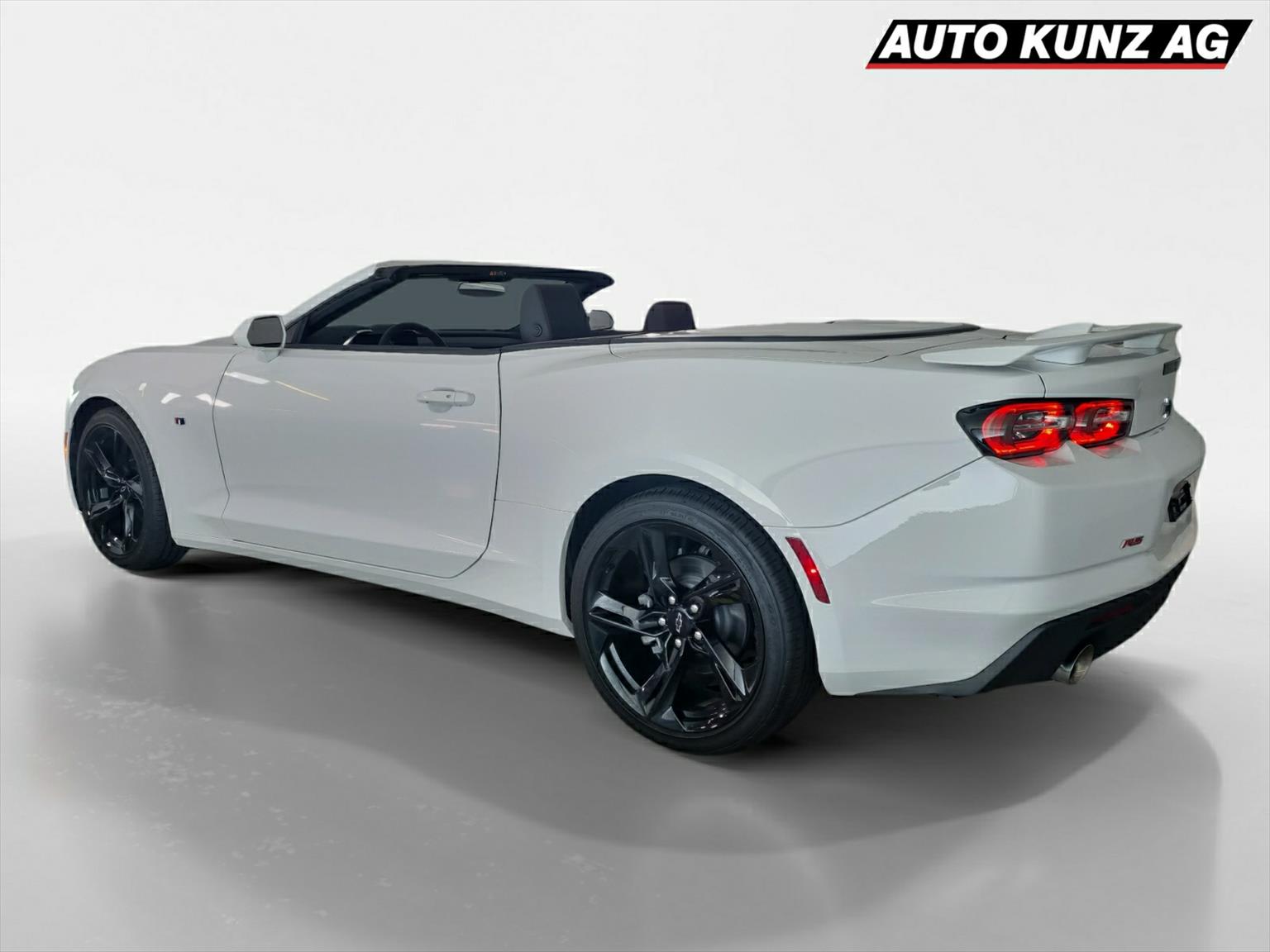 CHEVROLET Camaro 2.0L DI I4 Turbo 2LT Convertible-showroom-element-1