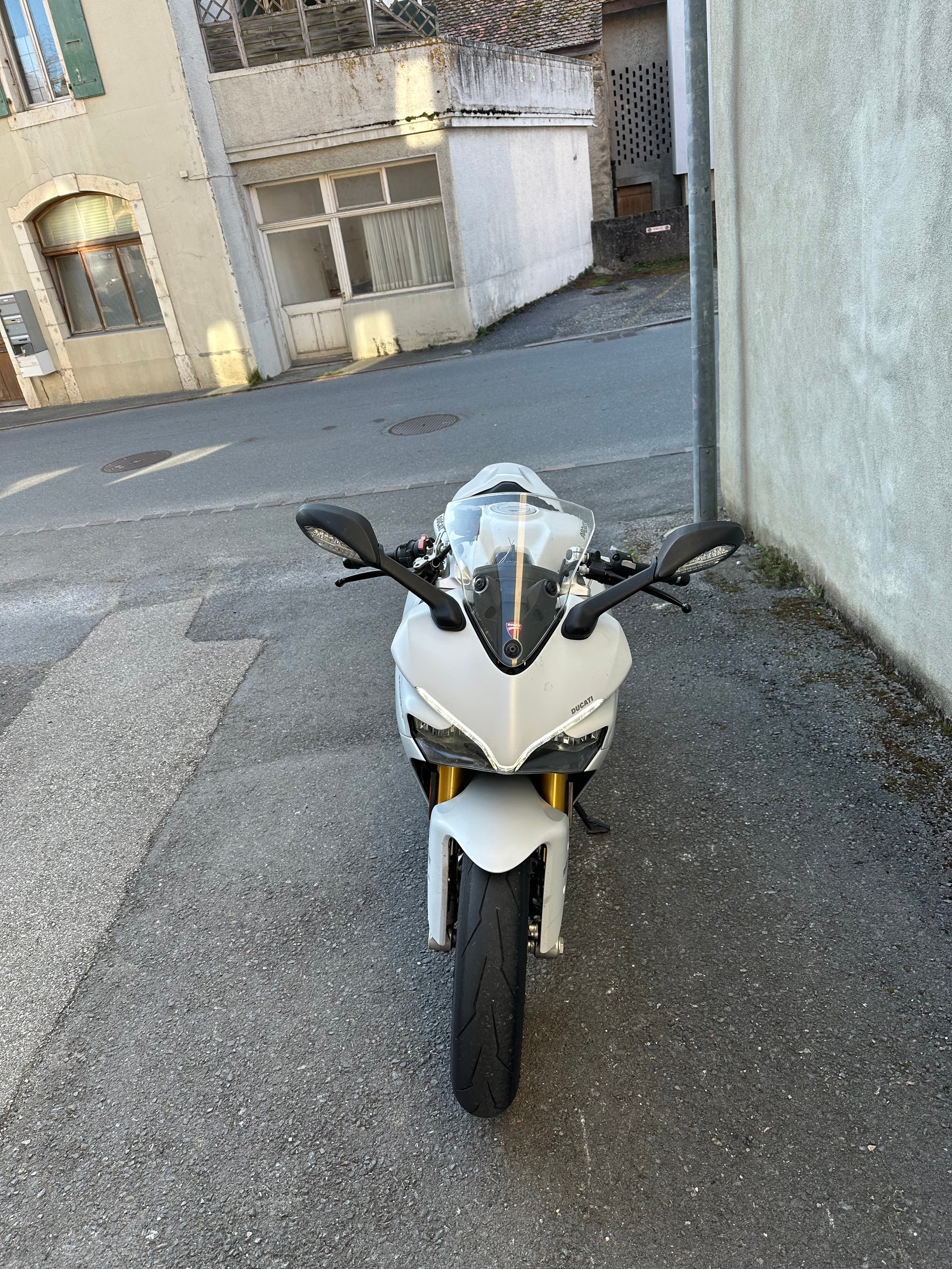 DUCATI 950 Supersport S-image-1