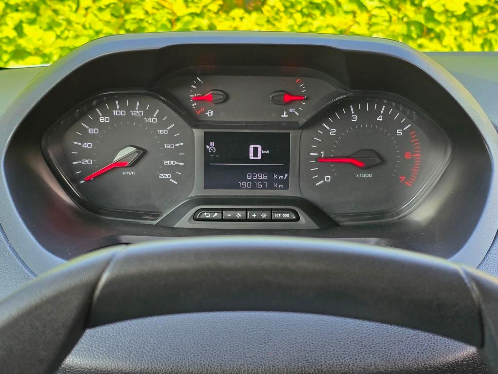 PEUGEOT Partner 1.6 Blue HDi s/s Grip Long 1000kg-image-17