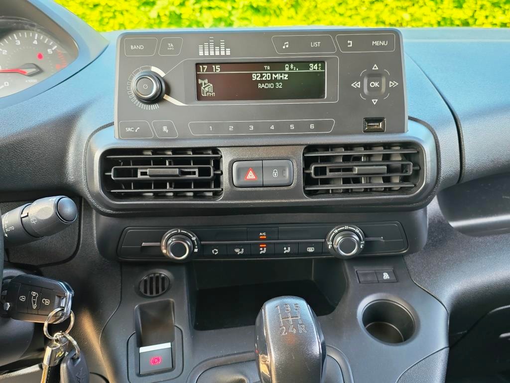 PEUGEOT Partner 1.6 Blue HDi s/s Grip Long 1000kg-image-14