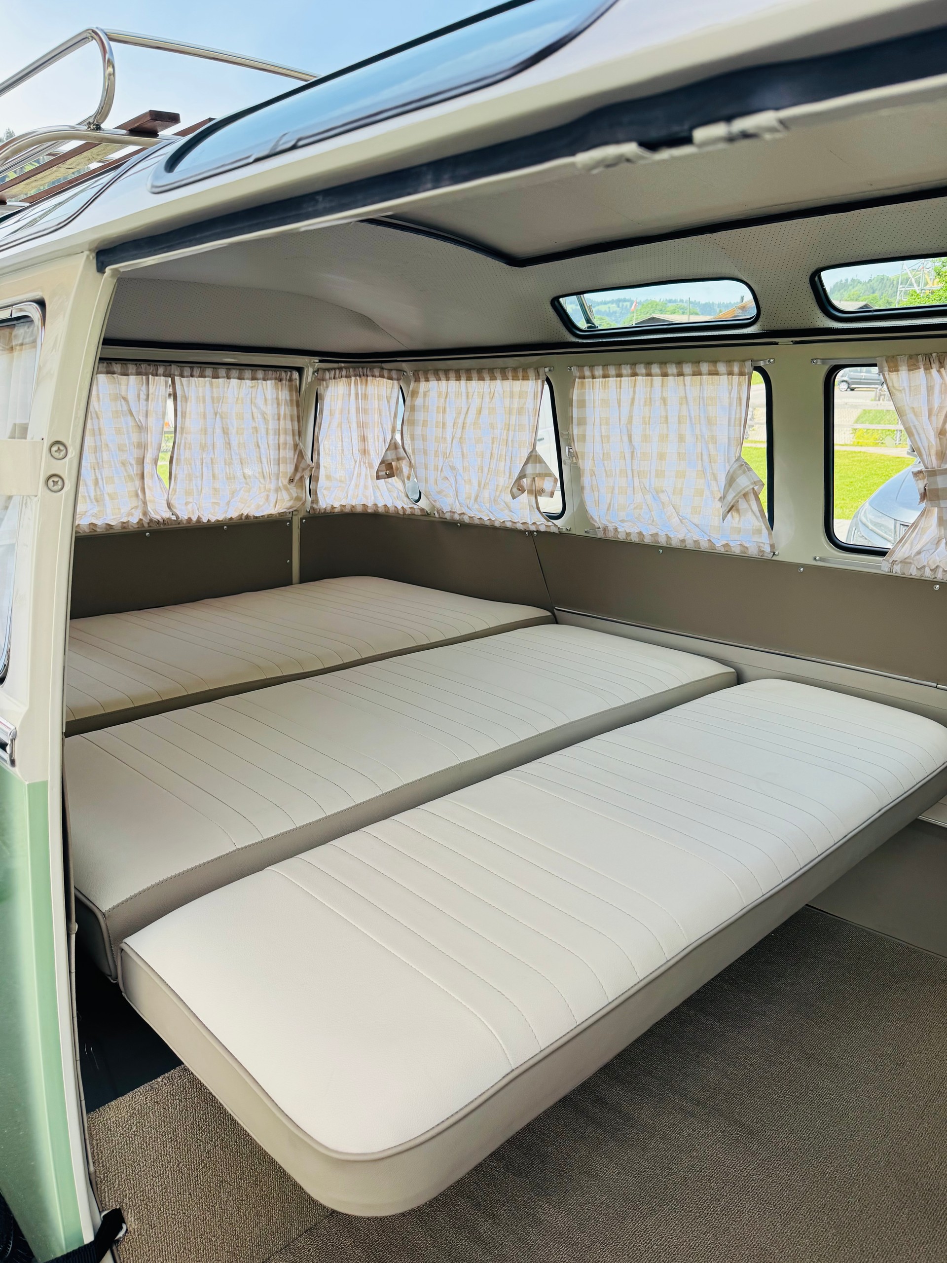 VW T1-image-12