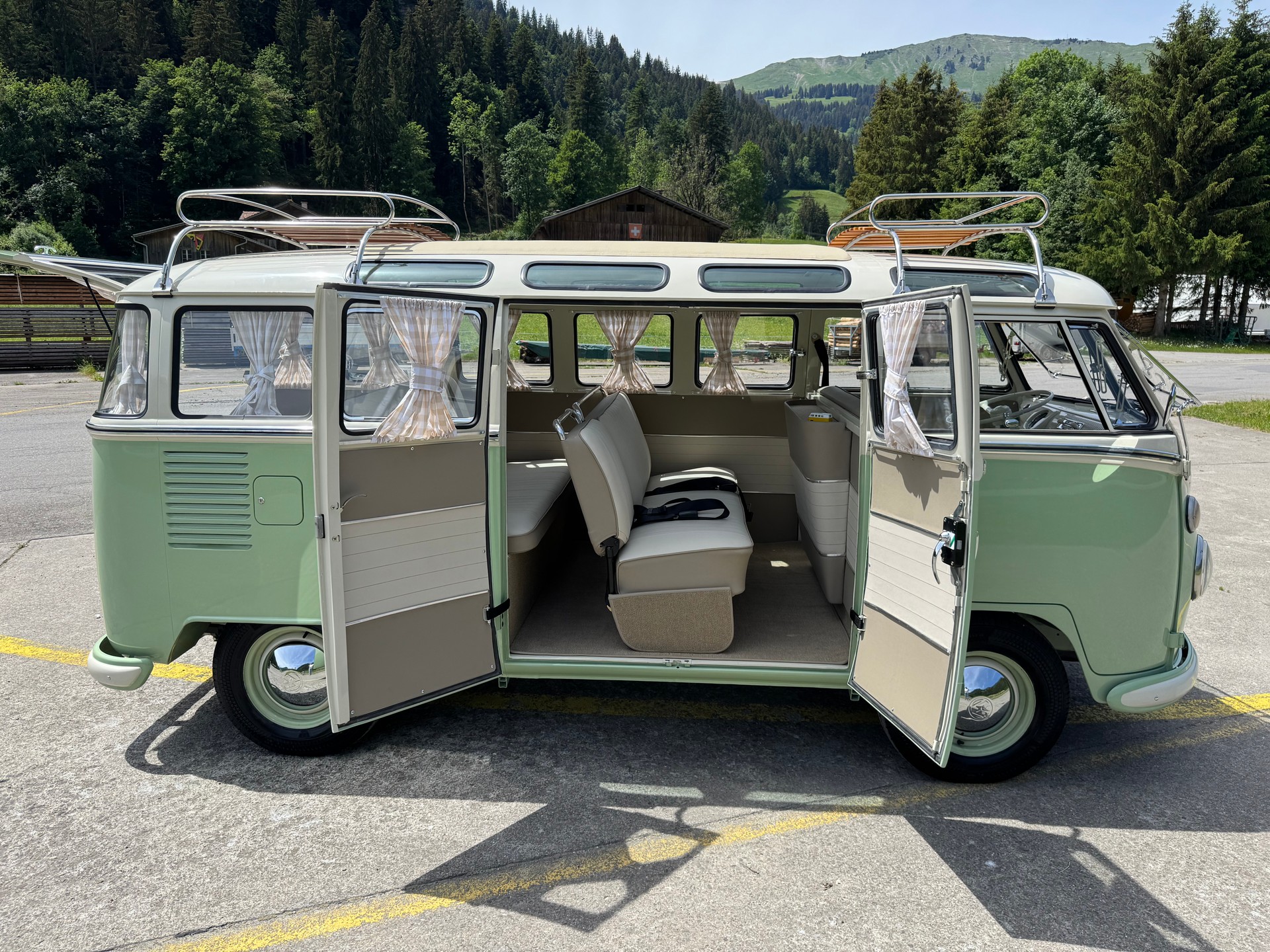 VW T1-image-11