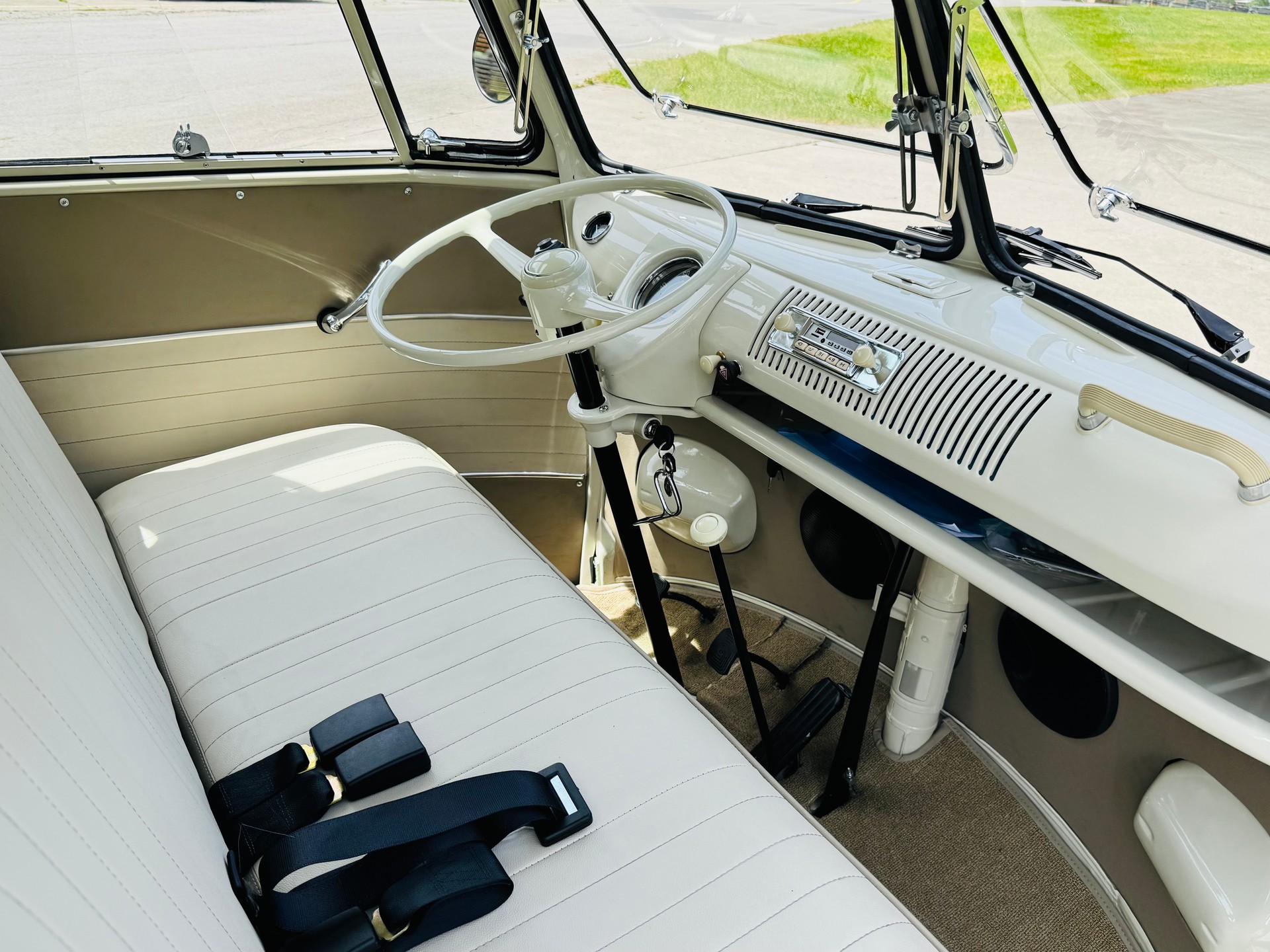 VW T1-image-11