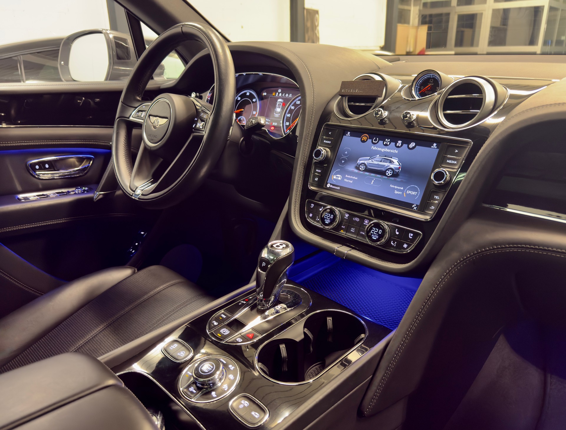 BENTLEY Bentayga V8 Diesel-image-7