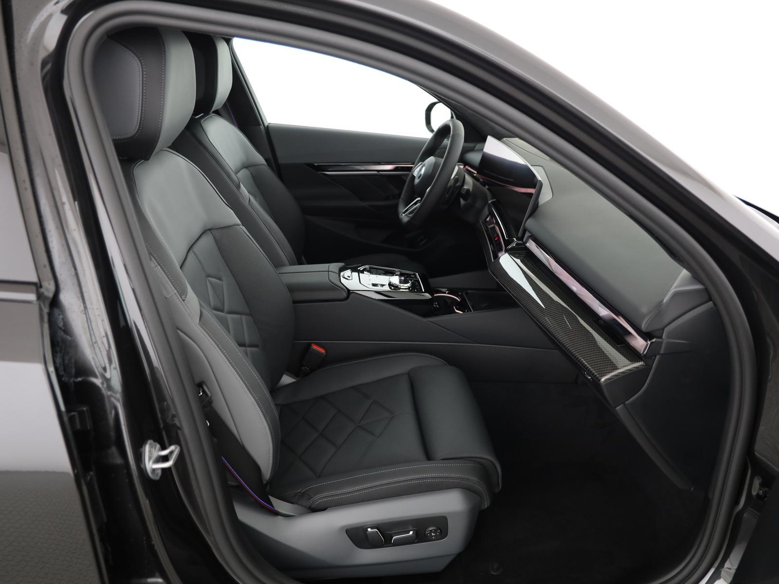 BMW 540 xDrive d 48V M Sport Pro Steptronic-image-11