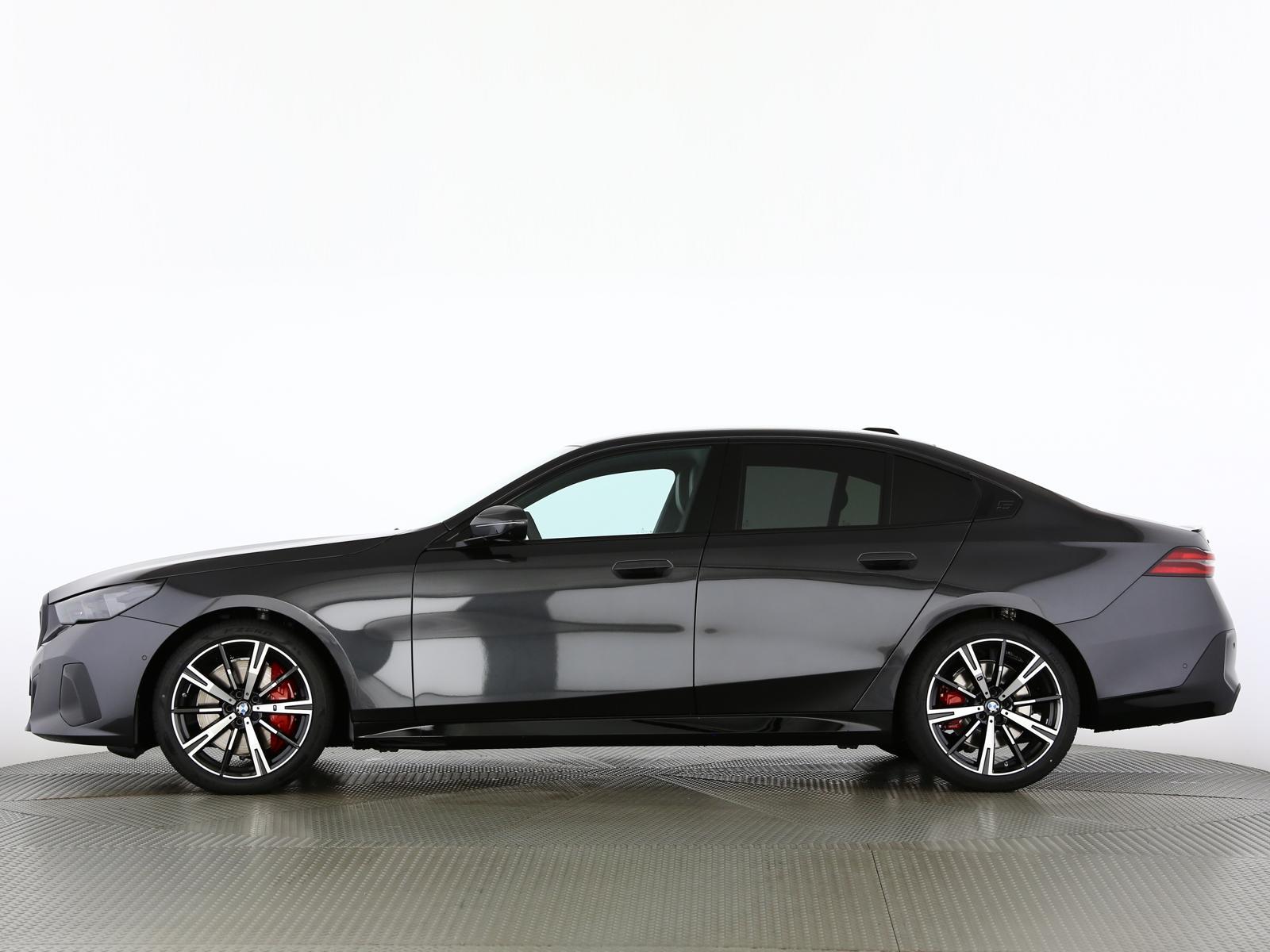 BMW 540 xDrive d 48V M Sport Pro Steptronic-showroom-element-2