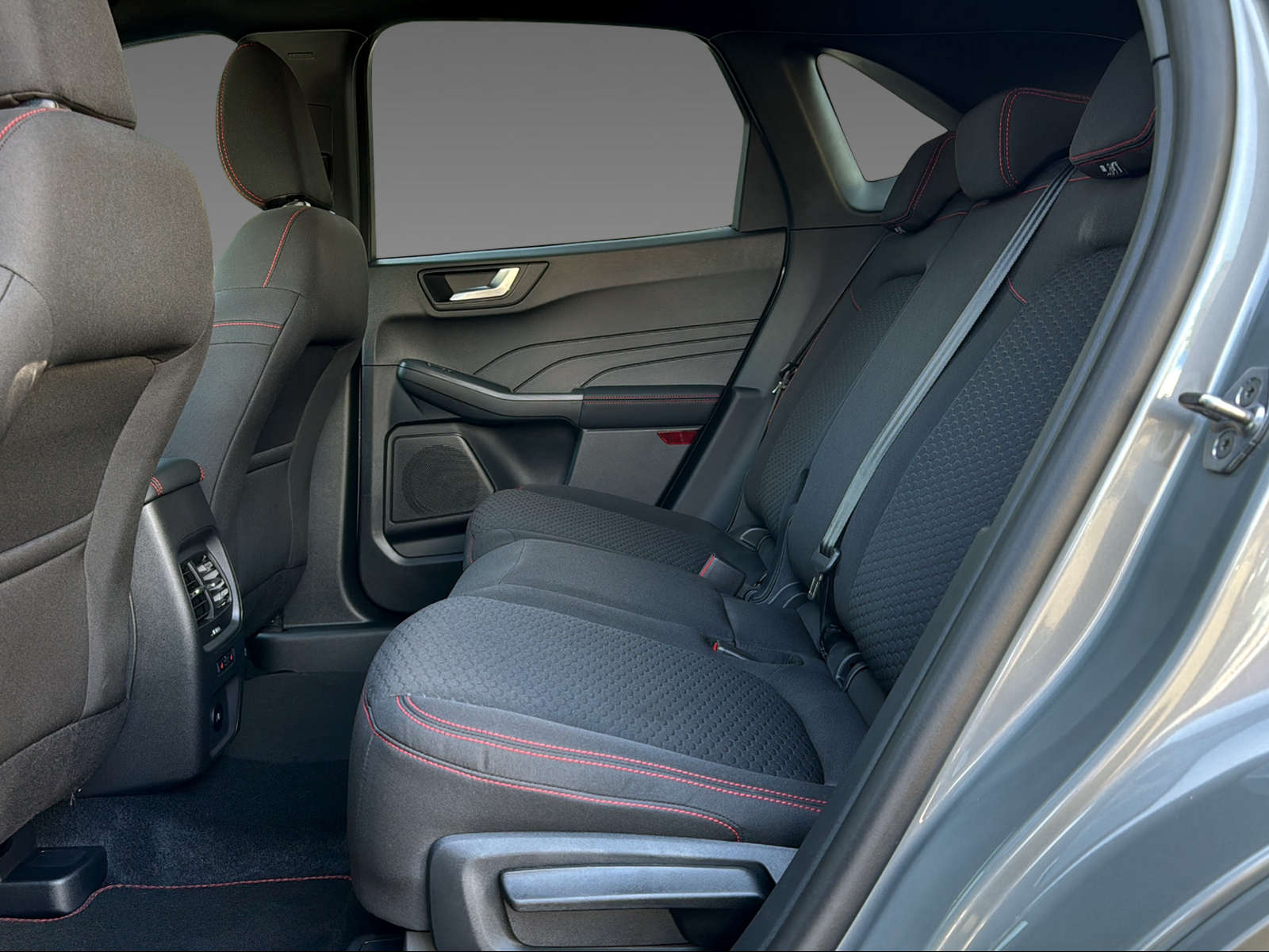 FORD Kuga 2.5 Hybrid ST-Line-image-9