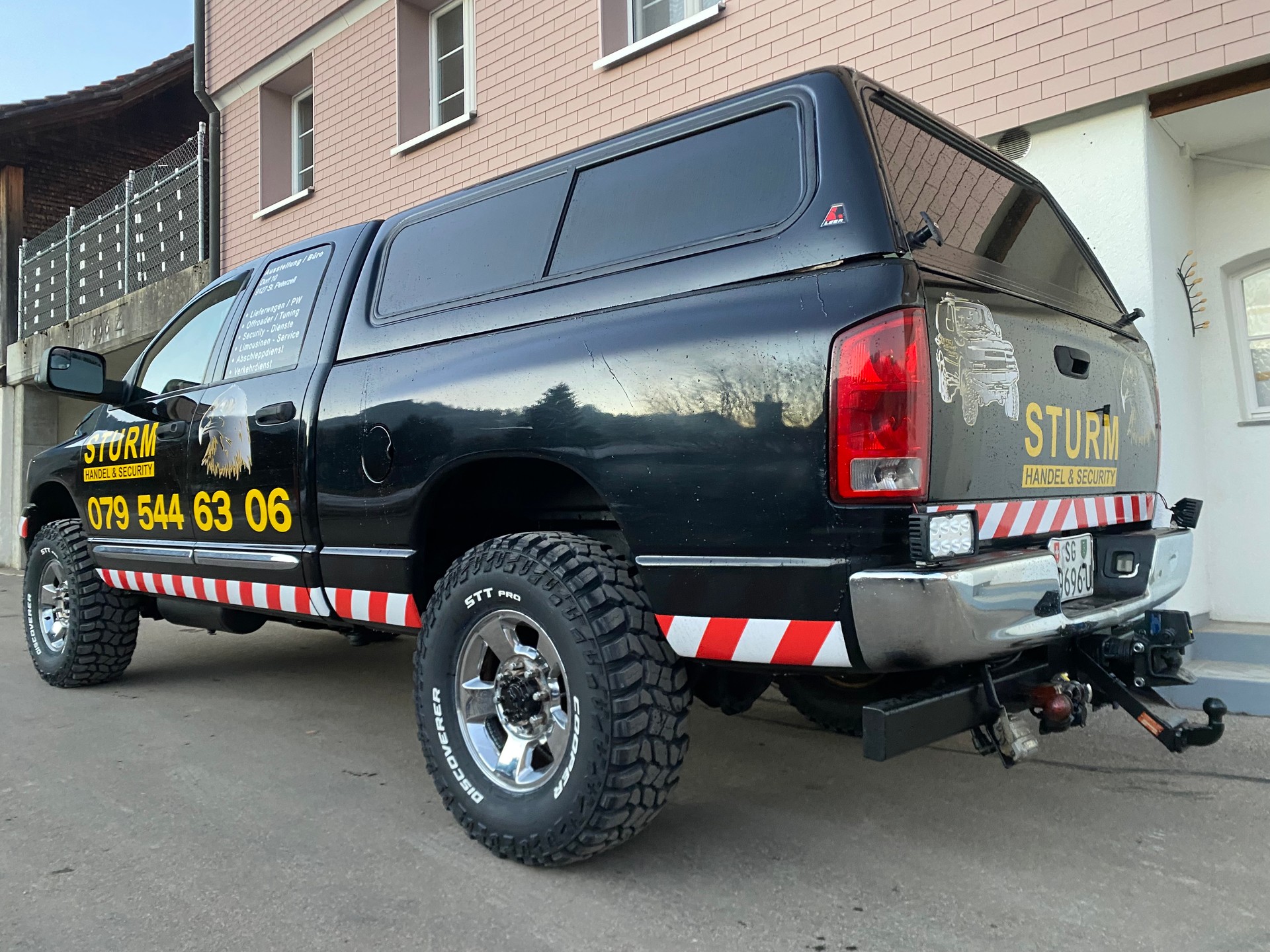 DODGE 2500-image-2