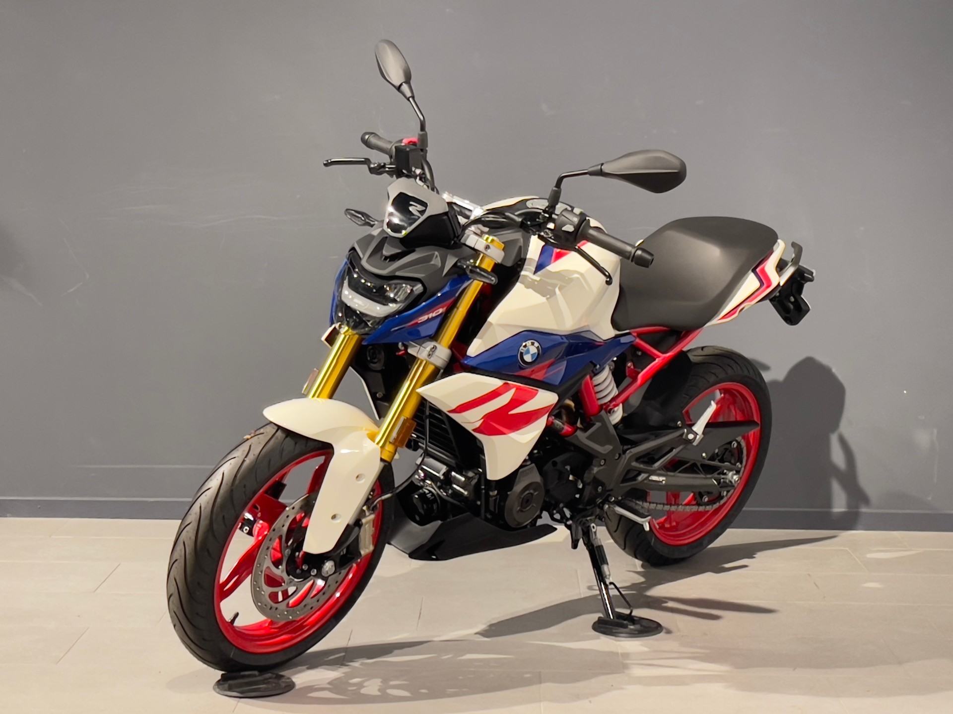 BMW G 310 R-image-2