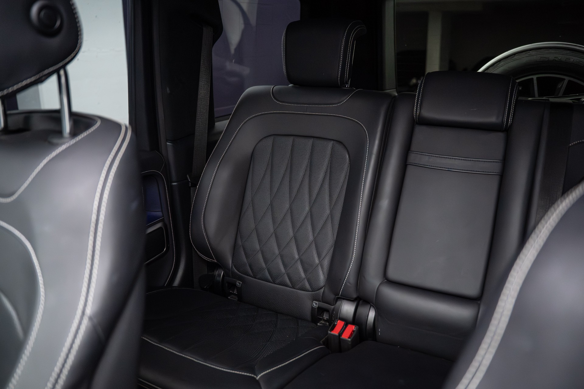 MERCEDES-BENZ G 400 d AMG Line 9G-Tronic-image-12