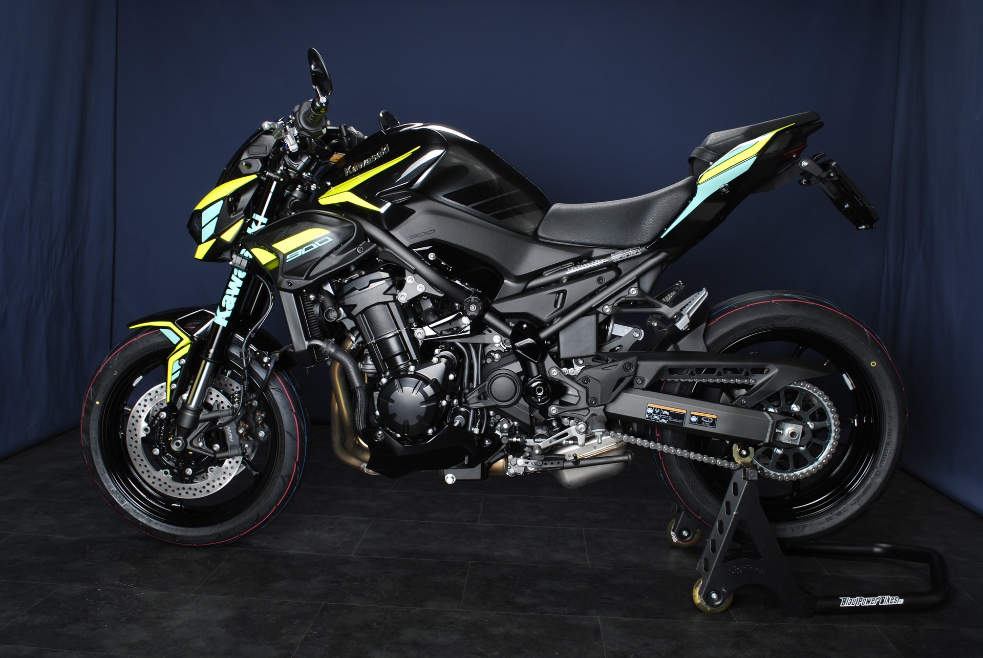 KAWASAKI Z 900 (35kW) -Teilfoliert-image-9