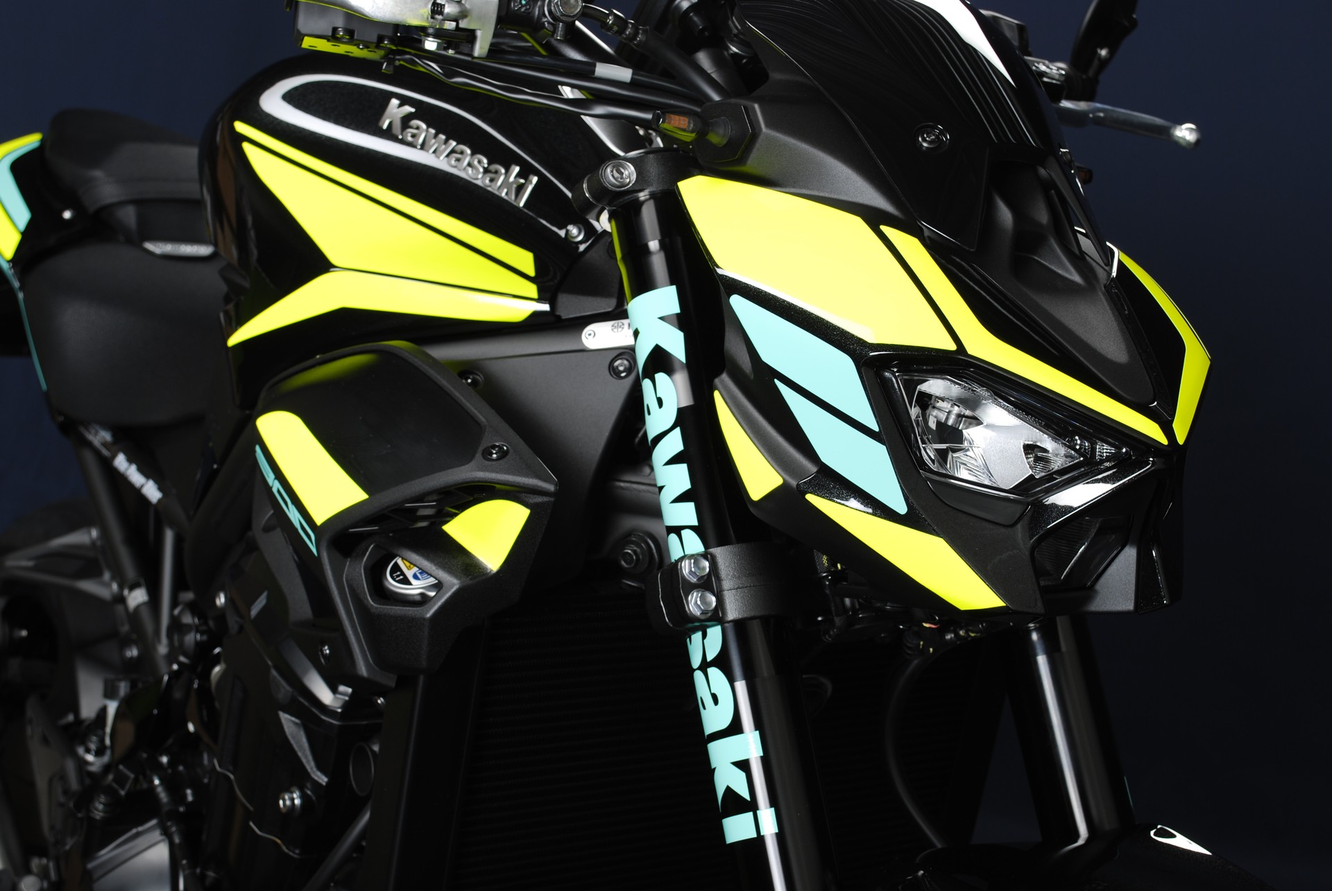 KAWASAKI Z 900 (35kW) -Teilfoliert-image-6