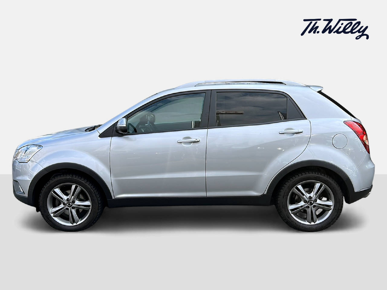 KGM-SsangYong Korando 2.0 e-XDi Sapphire 4WD-showroom-element-1