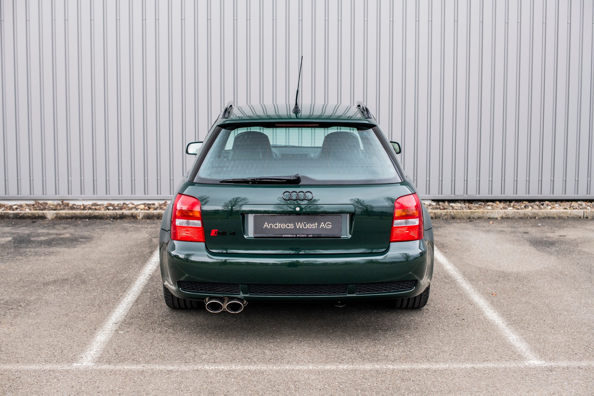 AUDI RS4 Avant quattro-image-4