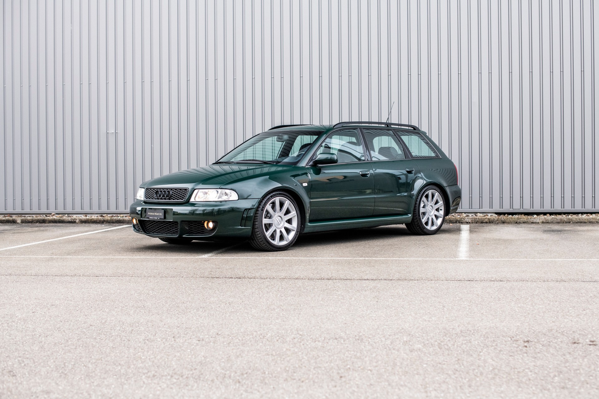 AUDI RS4 Avant quattro