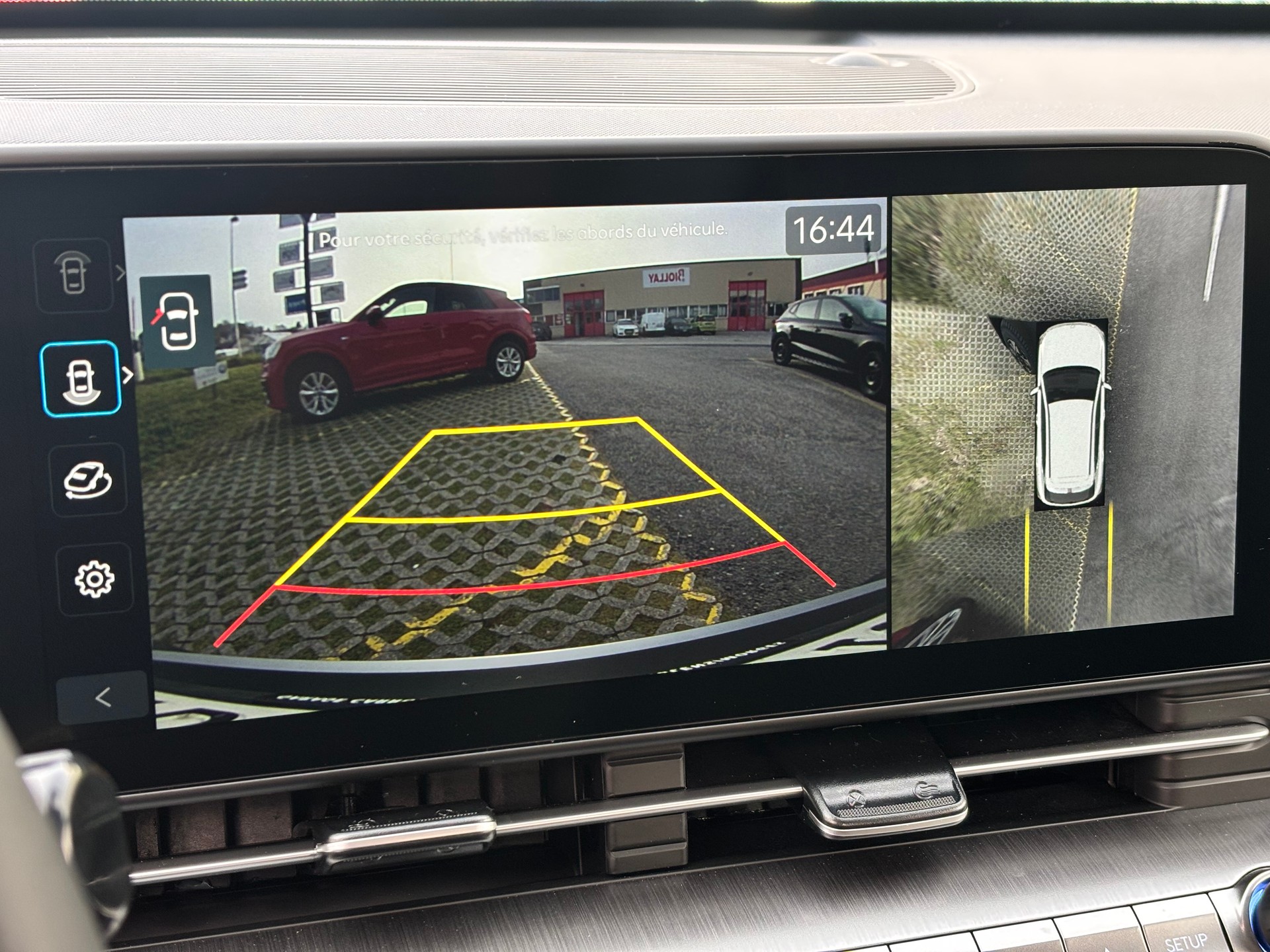 HYUNDAI Kona 1.6 GDi HEV Amplia DCT-image-19