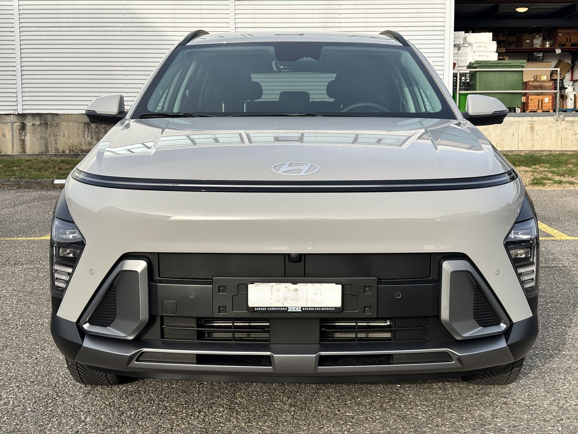 HYUNDAI Kona 1.6 GDi HEV Amplia DCT-showroom-element-2