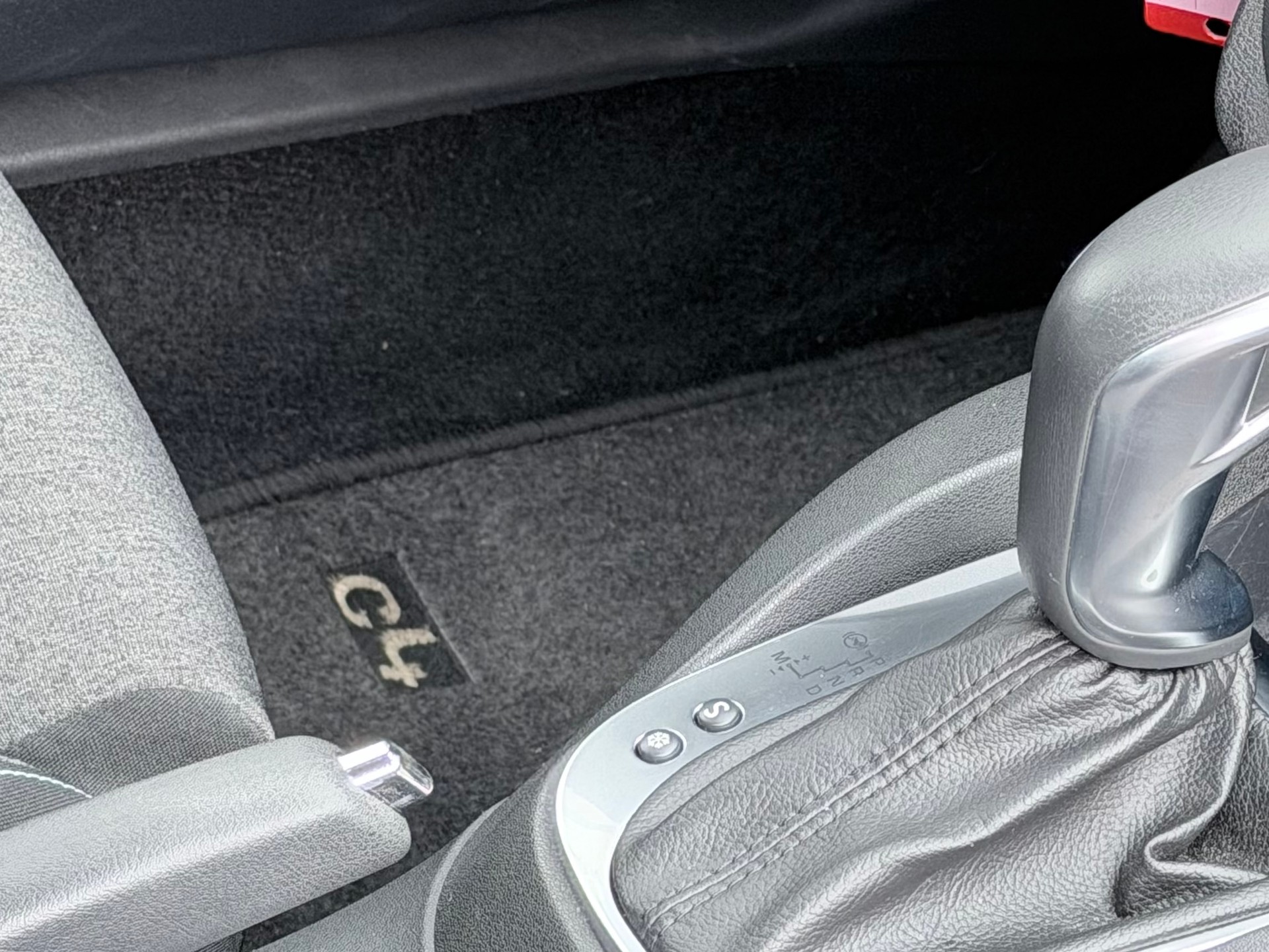 CITROEN C4 1.2 Pure Tech Shine Automatic-image-5