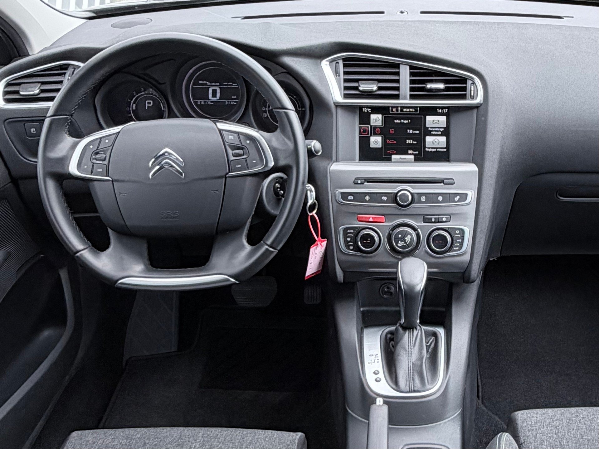 CITROEN C4 1.2 Pure Tech Shine Automatic-image-6