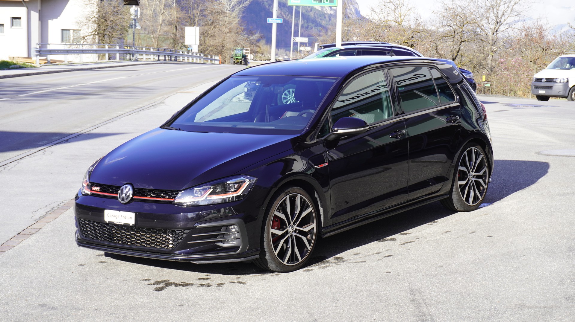 VW Golf 2.0 TSI GTI Performance DSG-image-11