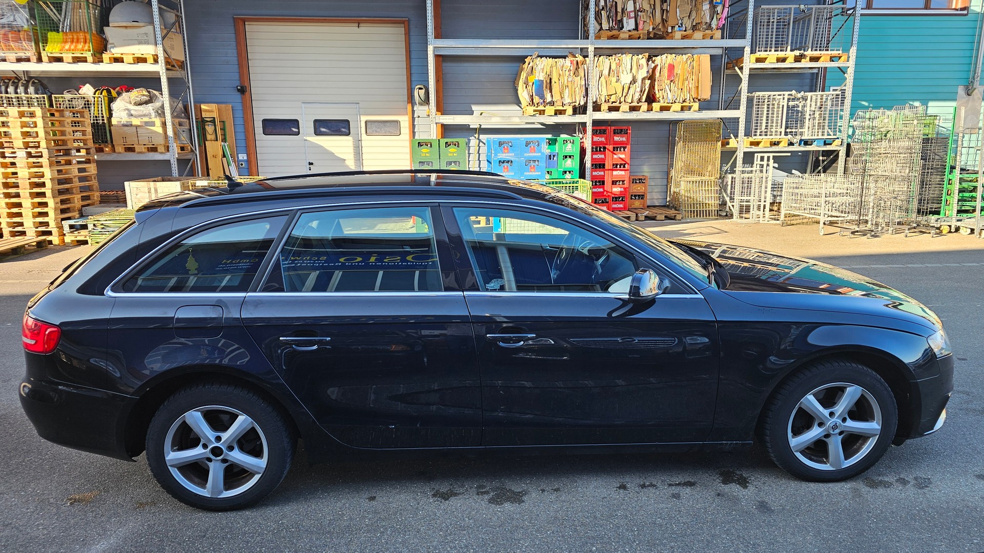 AUDI A4 Avant 2.0 TDI-showroom-element-3