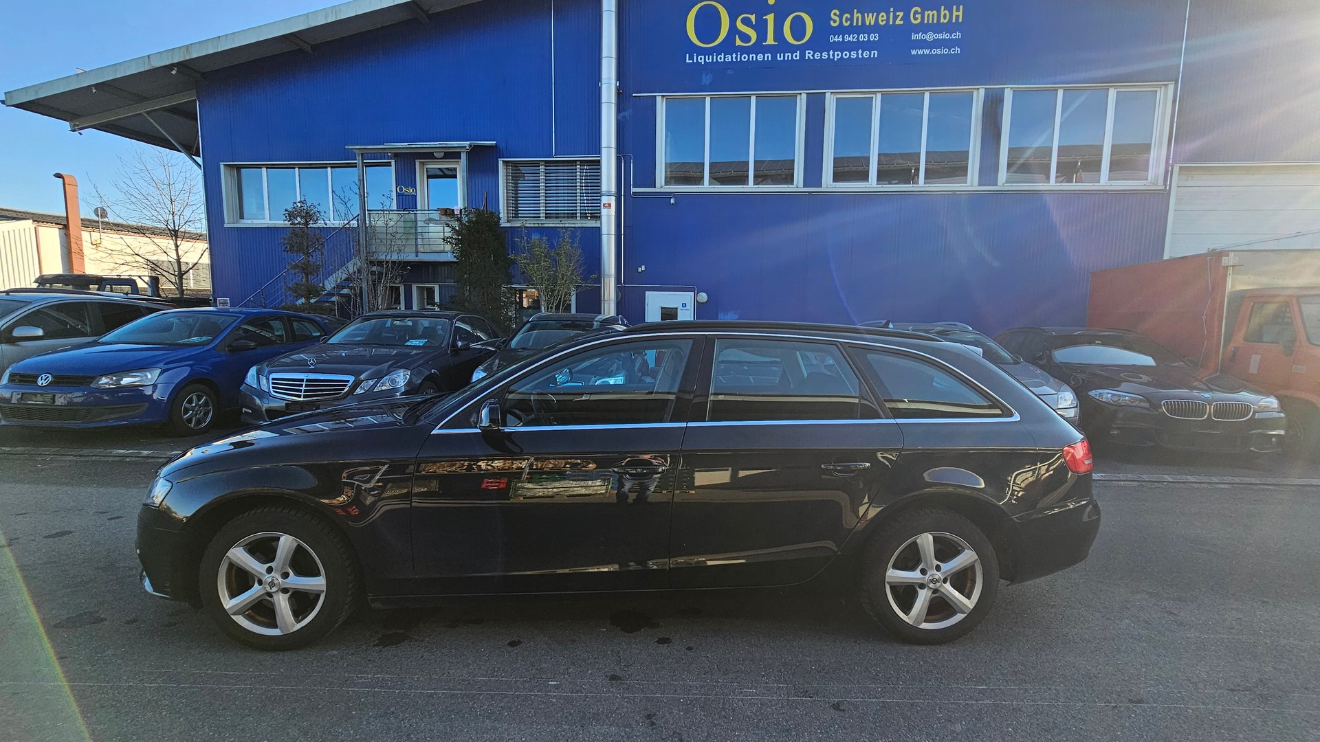 AUDI A4 Avant 2.0 TDI-image-4