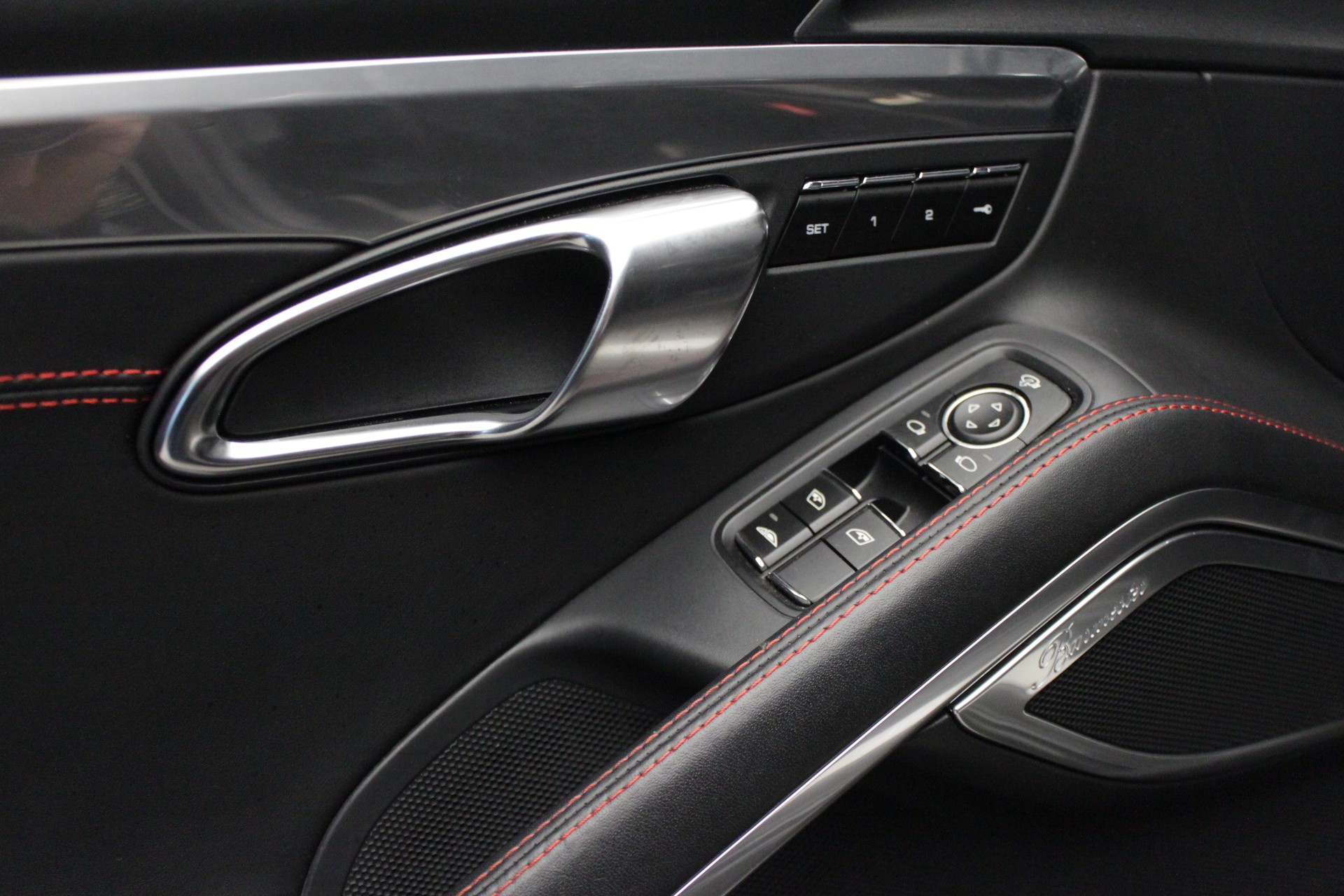 PORSCHE 911 Turbo Cabrio PDK-image-24