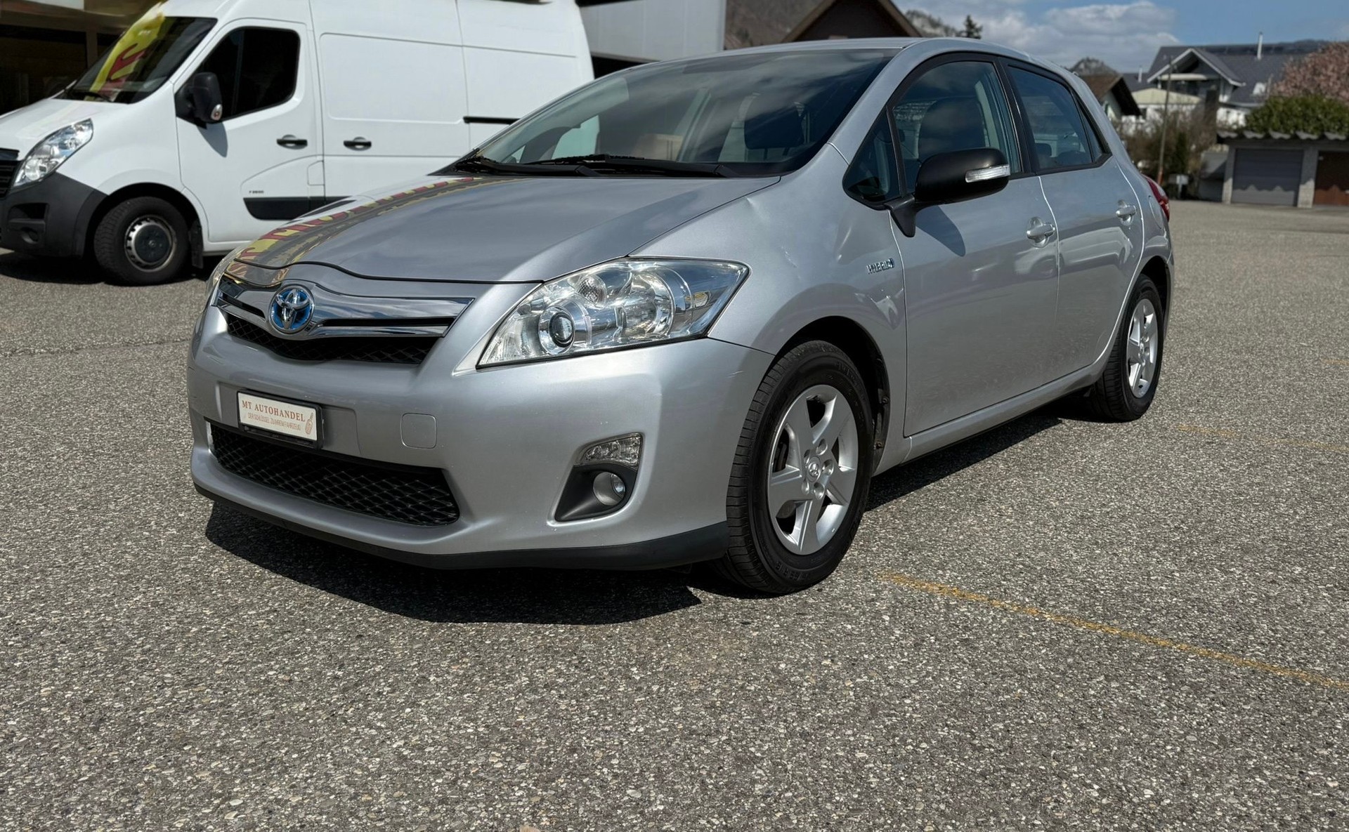 TOYOTA Auris 1.8 16V HSD Linea Luna