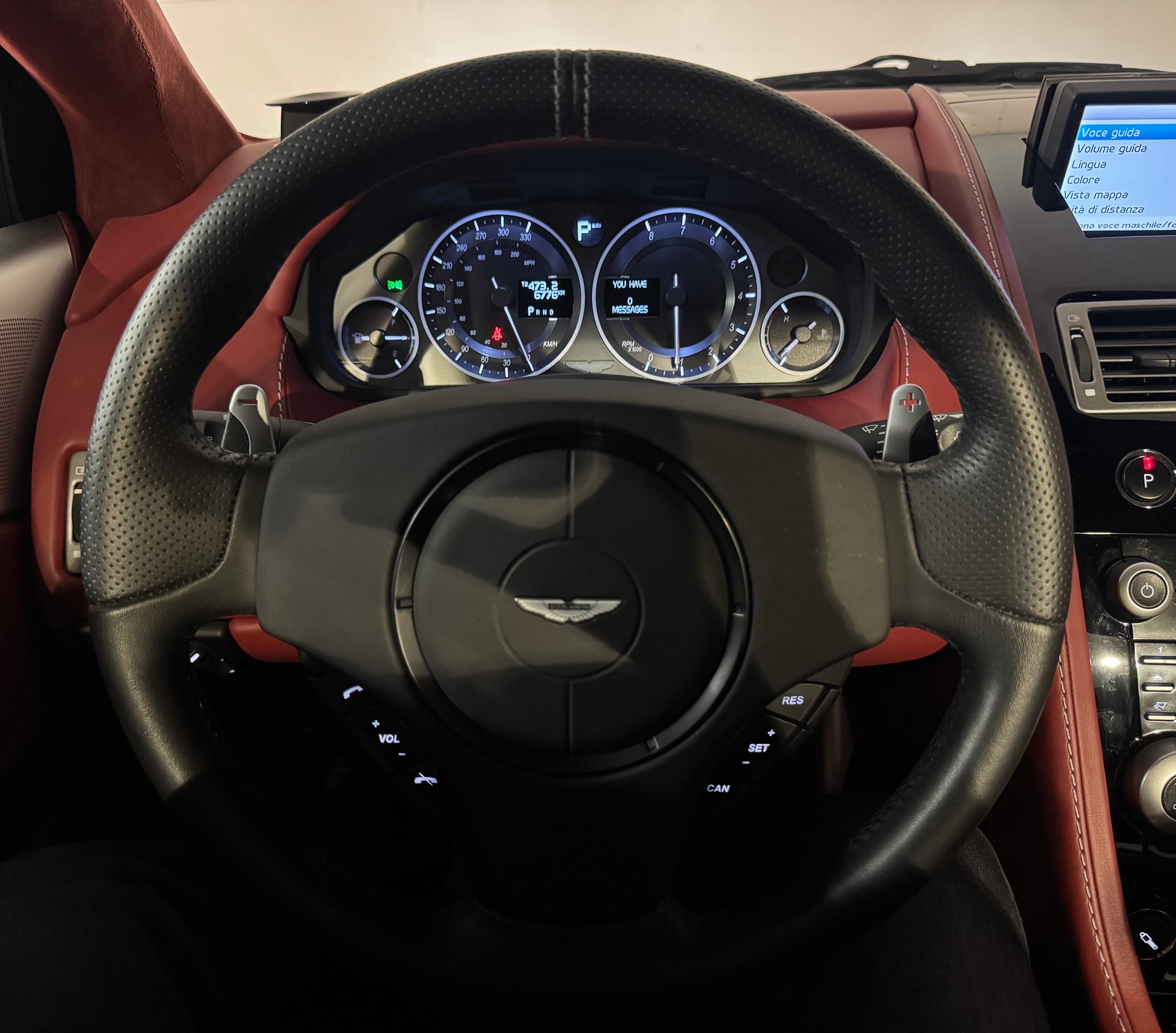 ASTON MARTIN DBS Coupé Touchtronic 2-image-20