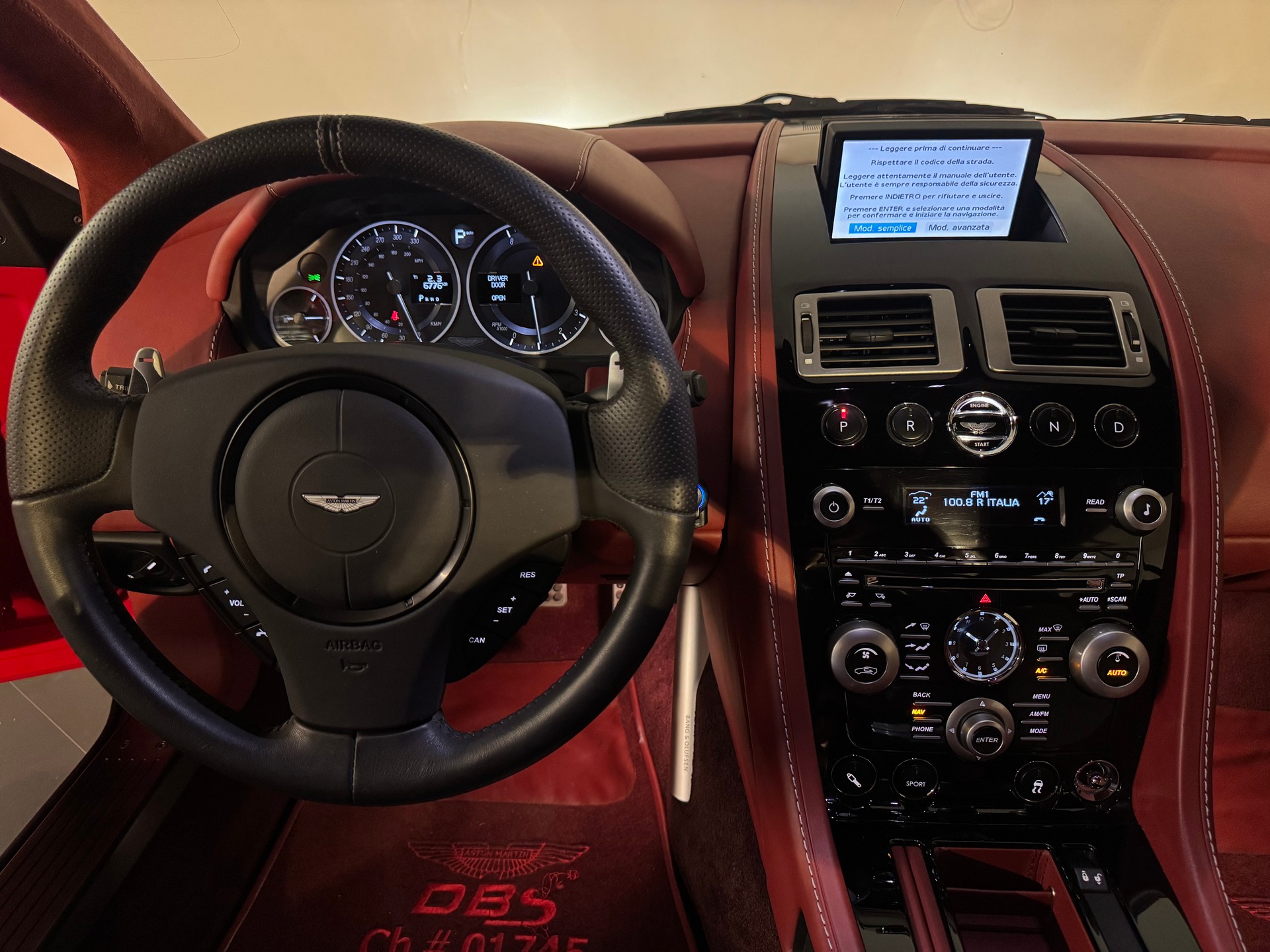 ASTON MARTIN DBS Coupé Touchtronic 2-image-19