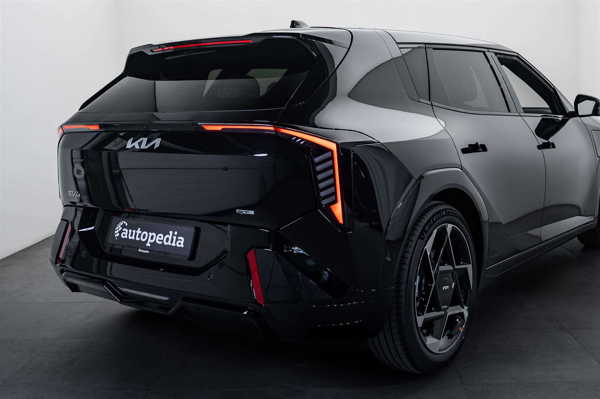 KIA EV4 81,4 kWh GT-Line Automat 204PS NEW-showroom-element-3