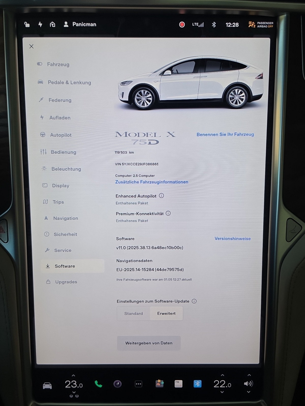 TESLA Model X 75 D-image-17