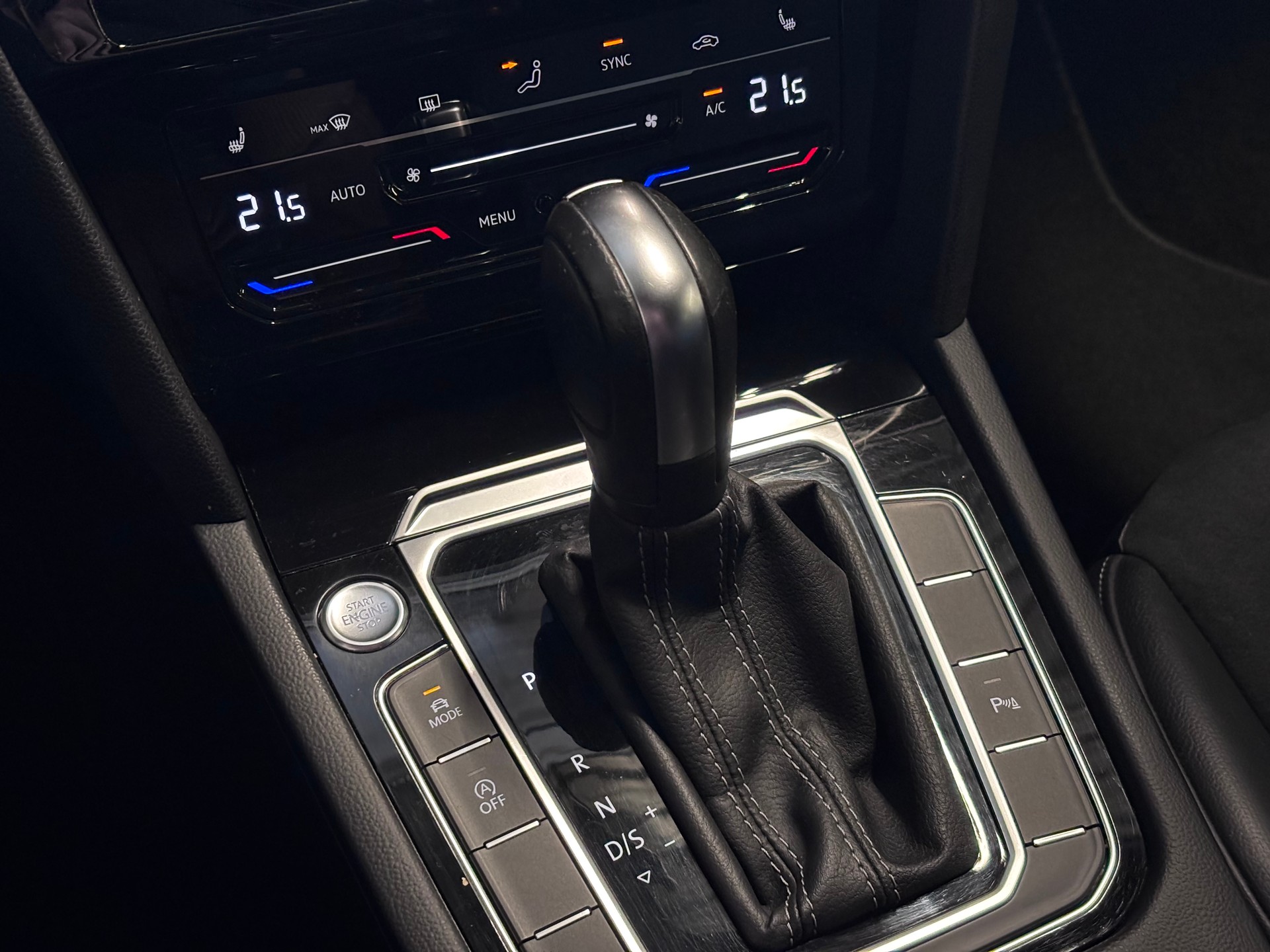 VW Arteon SB 2.0 TDI R-Line 4Motion DSG-image-16