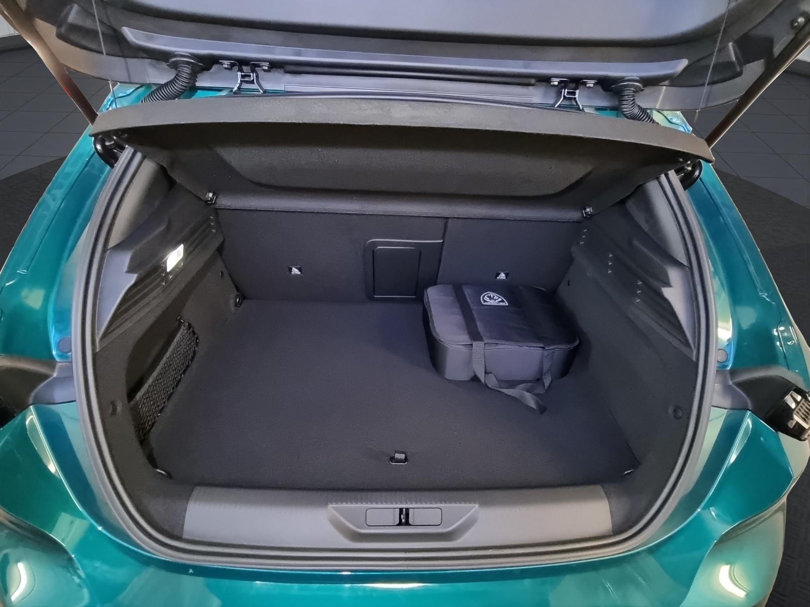 PEUGEOT 308 1.6 PHEV 195 GT-image-11