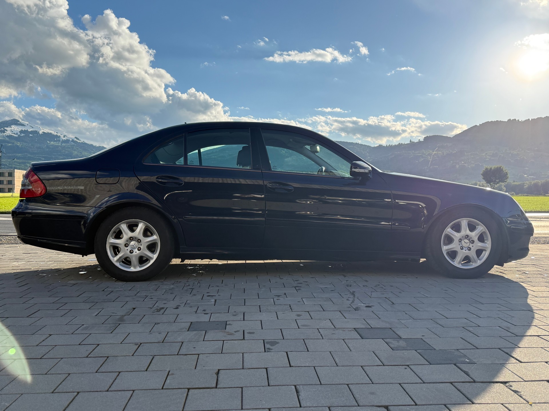MERCEDES-BENZ E 320 CDI Classic 7G-Tronic-image-4
