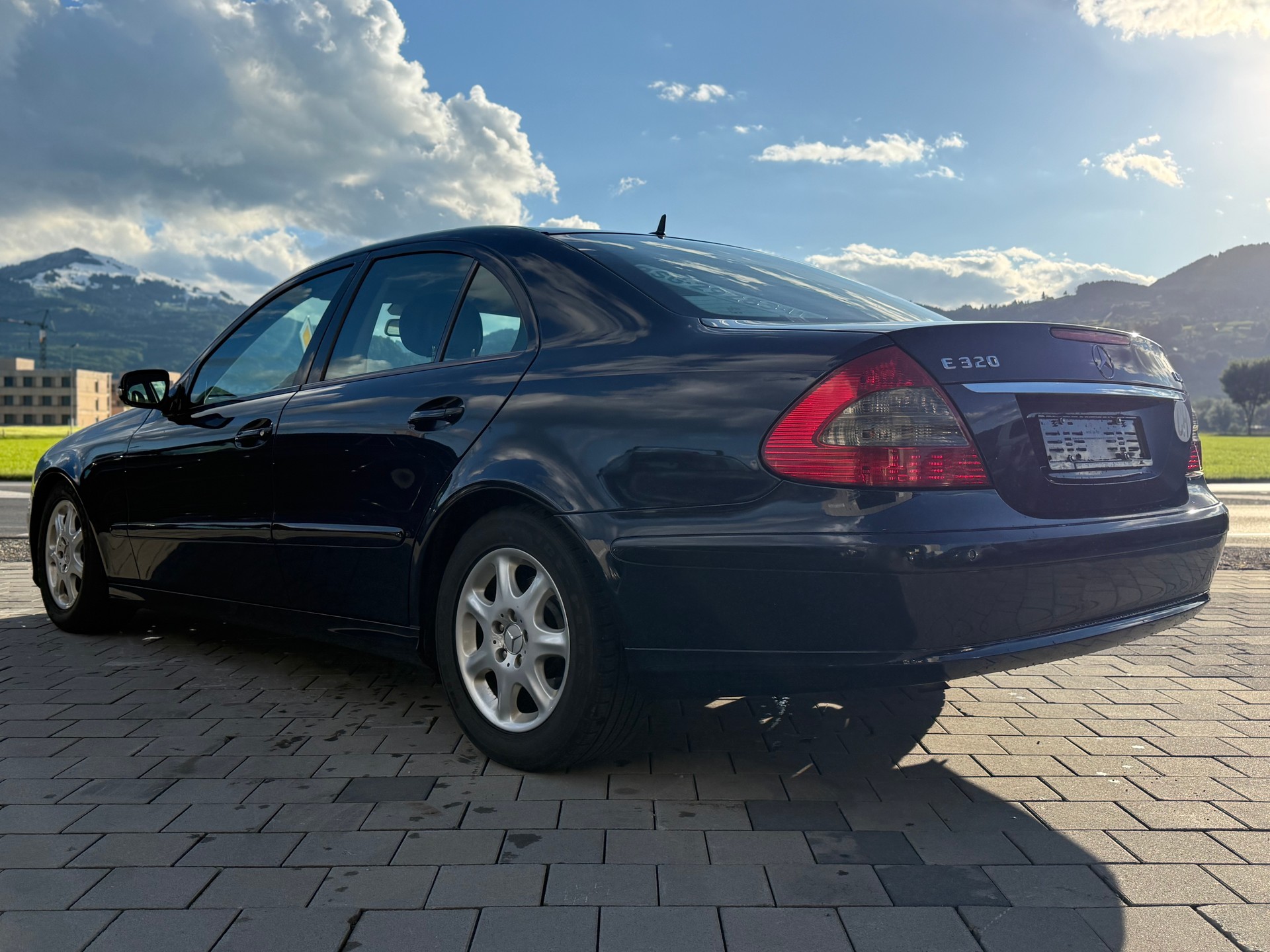 MERCEDES-BENZ E 320 CDI Classic 7G-Tronic-image-7