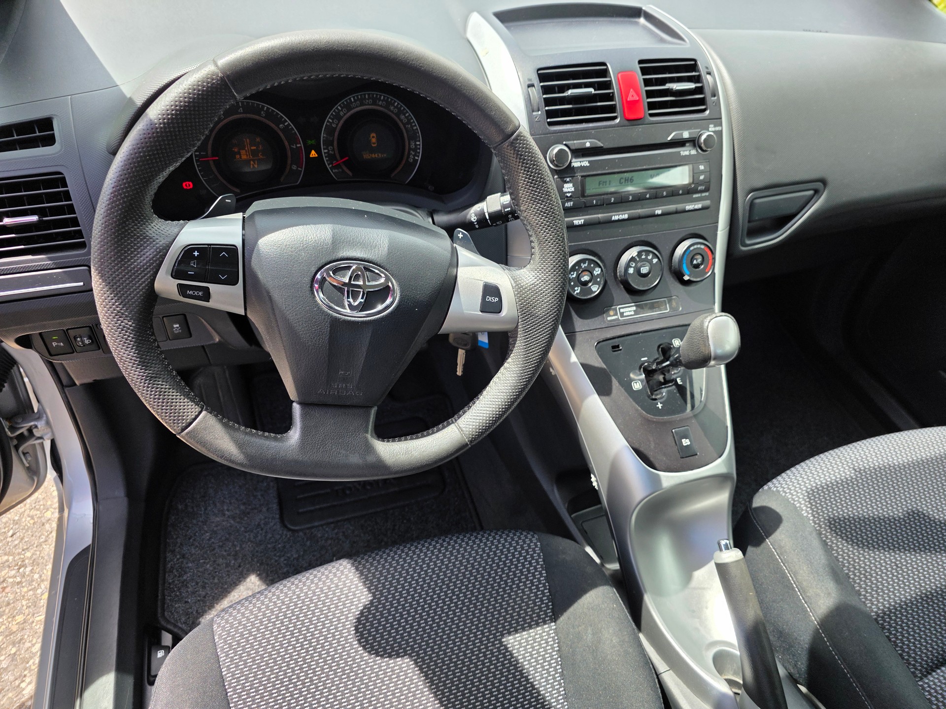 TOYOTA Auris 1.6 Linea Luna Multimode-image-9