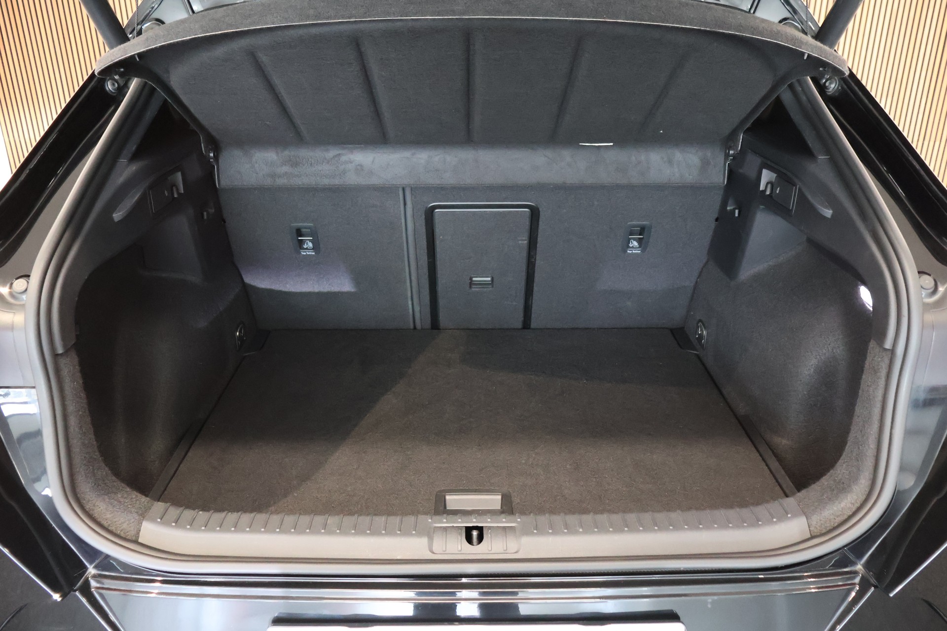 CUPRA Formentor 2.0TSI VZ 4Drive DSG-image-12
