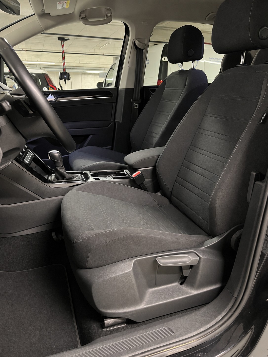 VW Touran 1.5 TSI EVO Highline DSG-image-9