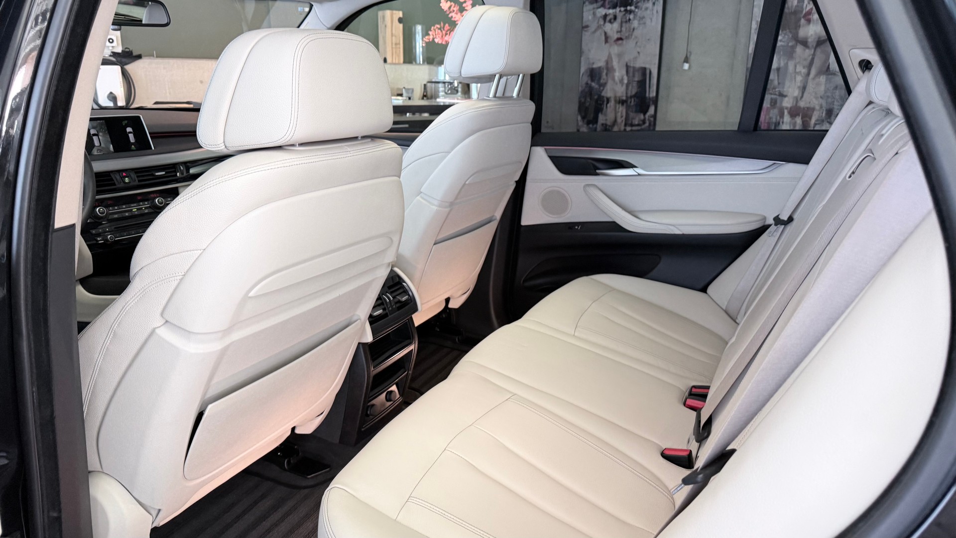 BMW X5 50i xDrive SAG-image-8