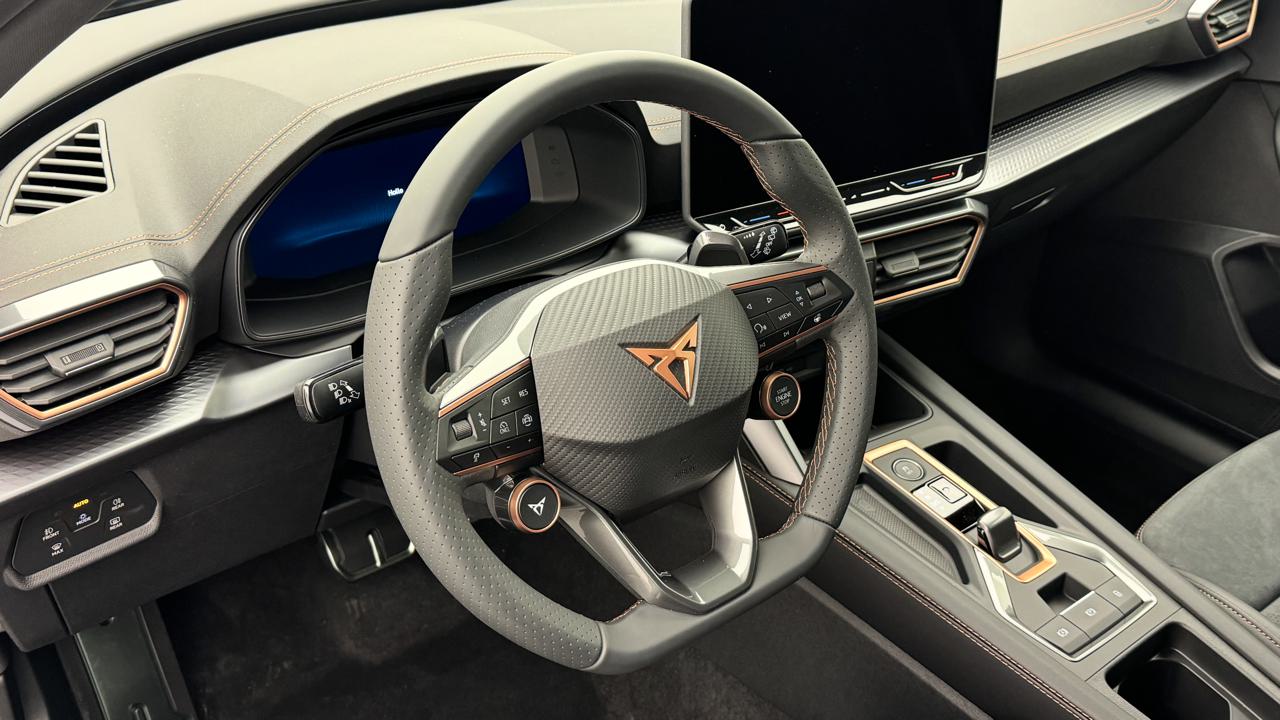 CUPRA Formentor 2.0TSI VZ Black Edtion-image-6